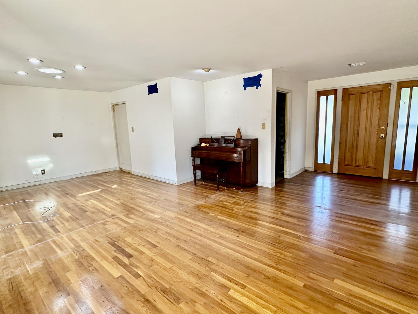 1975 Meridian Avenue