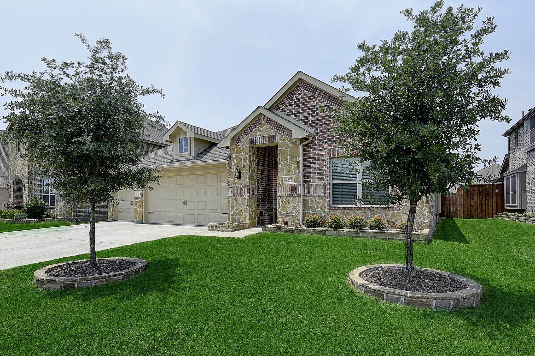 4207 Mimosa Drive