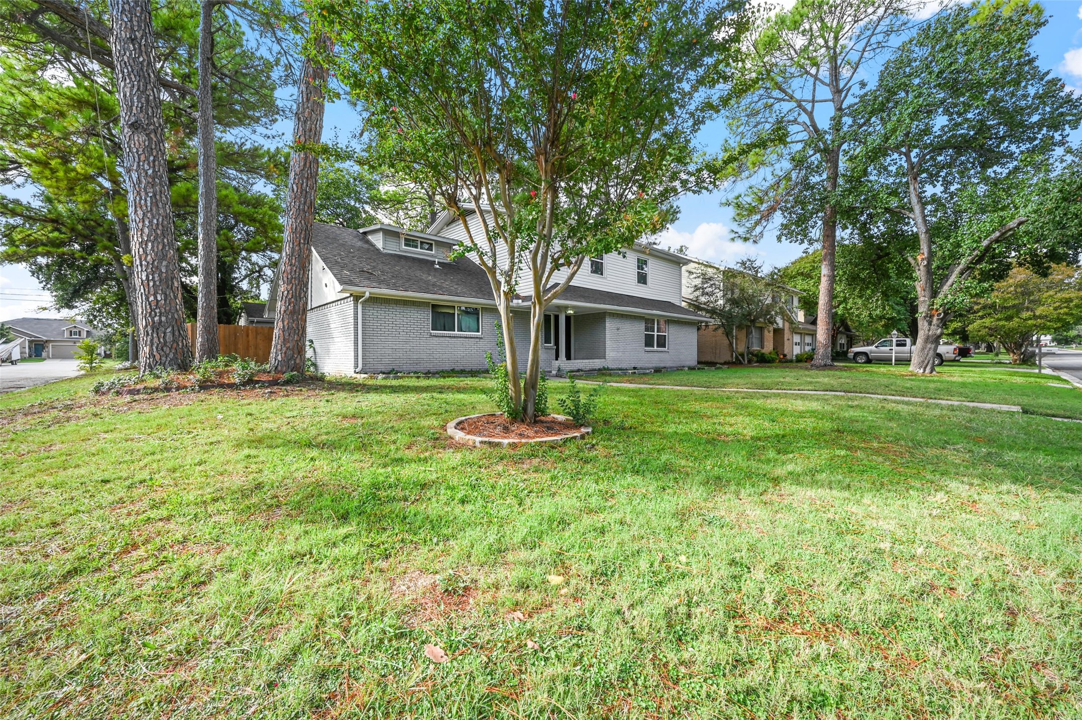 2318 Foxcroft Circle