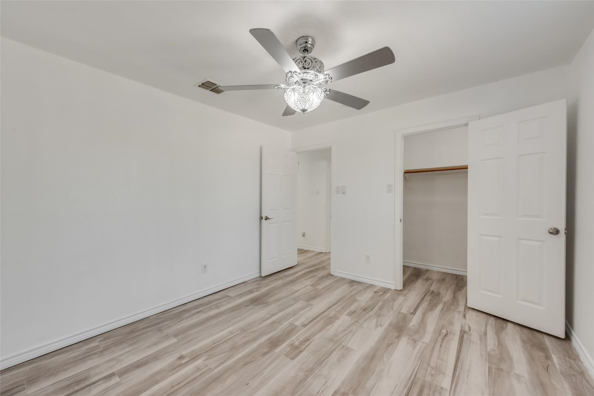 3907 Alamo Drive