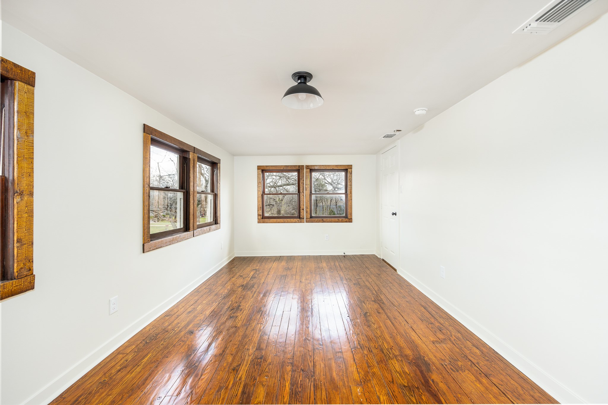 202 Throckmorton