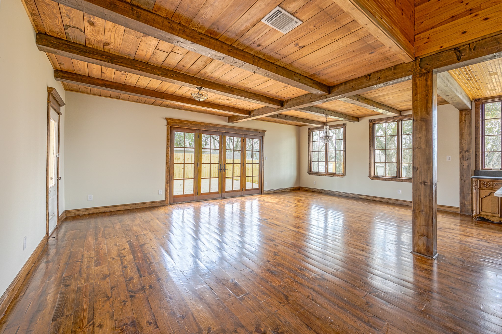 202 Throckmorton