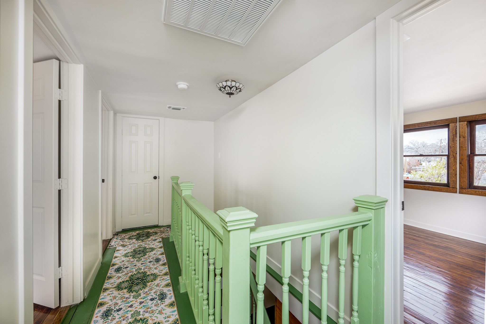 202 Throckmorton