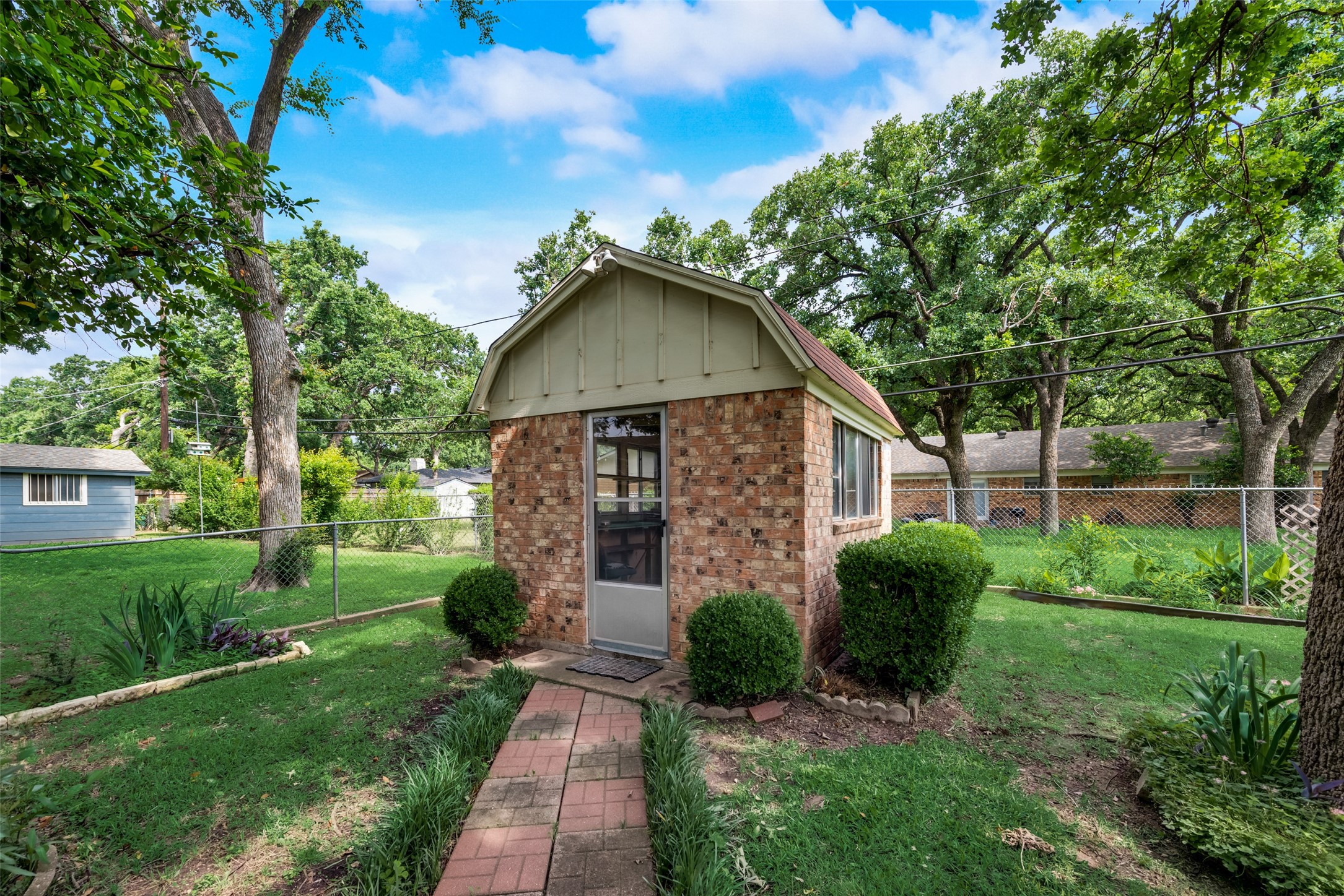 7325 Martha Lane
