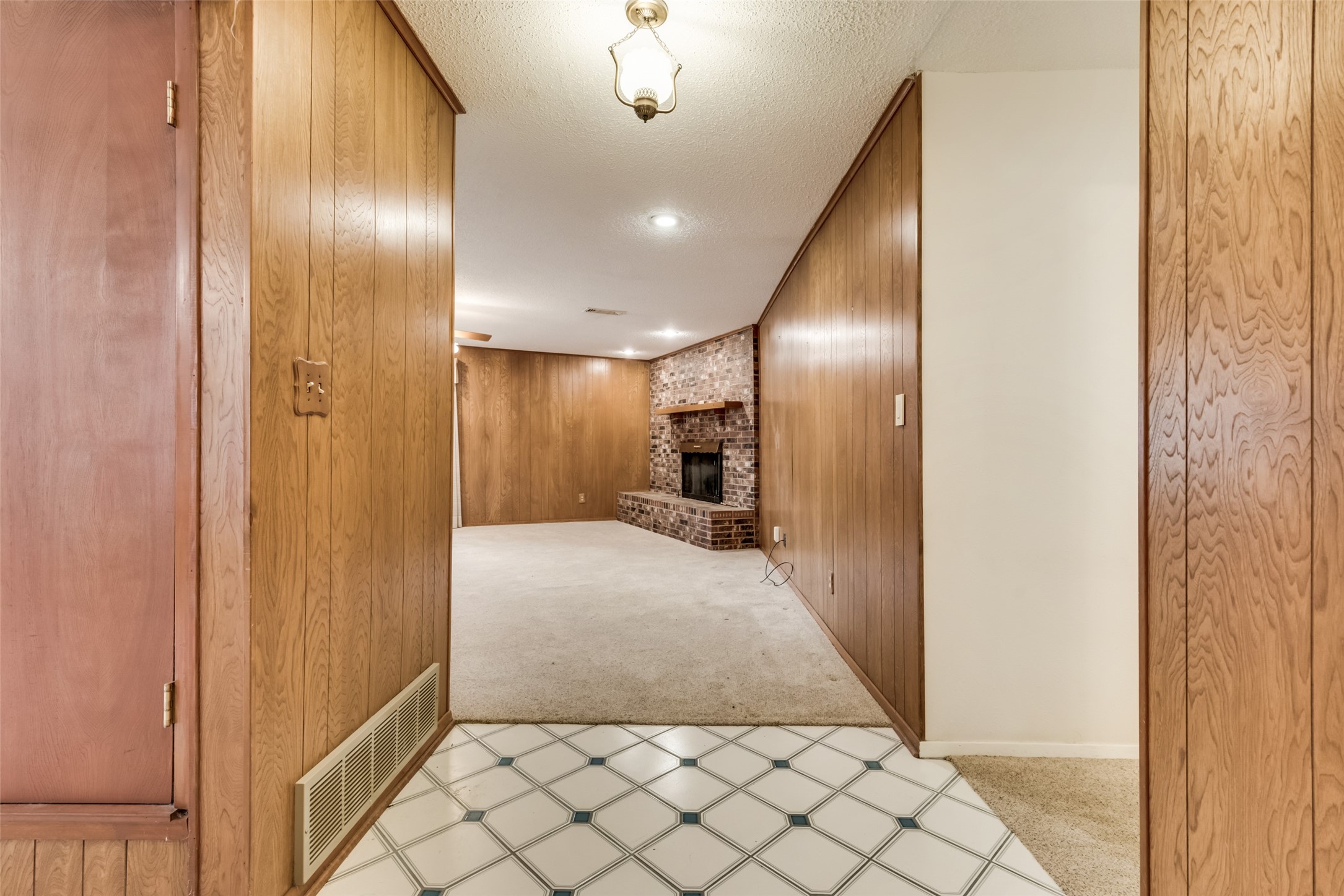 7325 Martha Lane