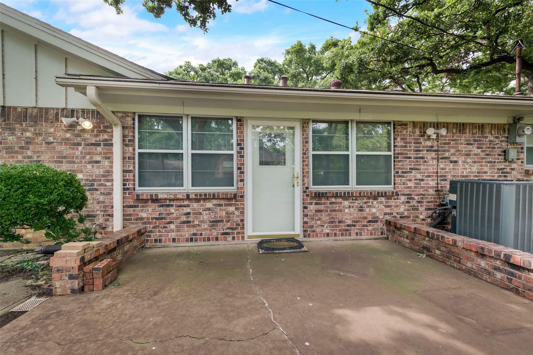 7325 Martha Lane