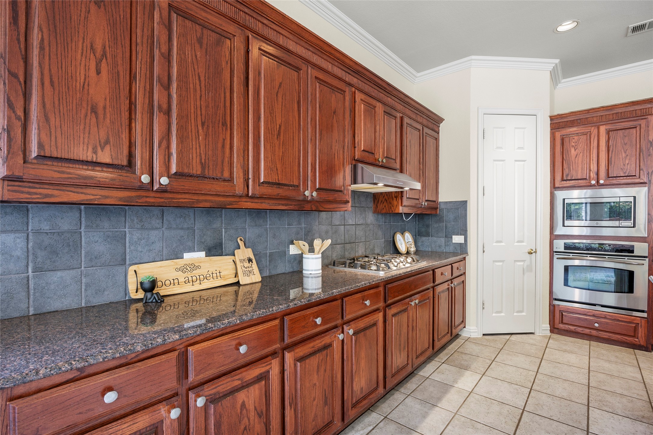 5125 Tennington Park