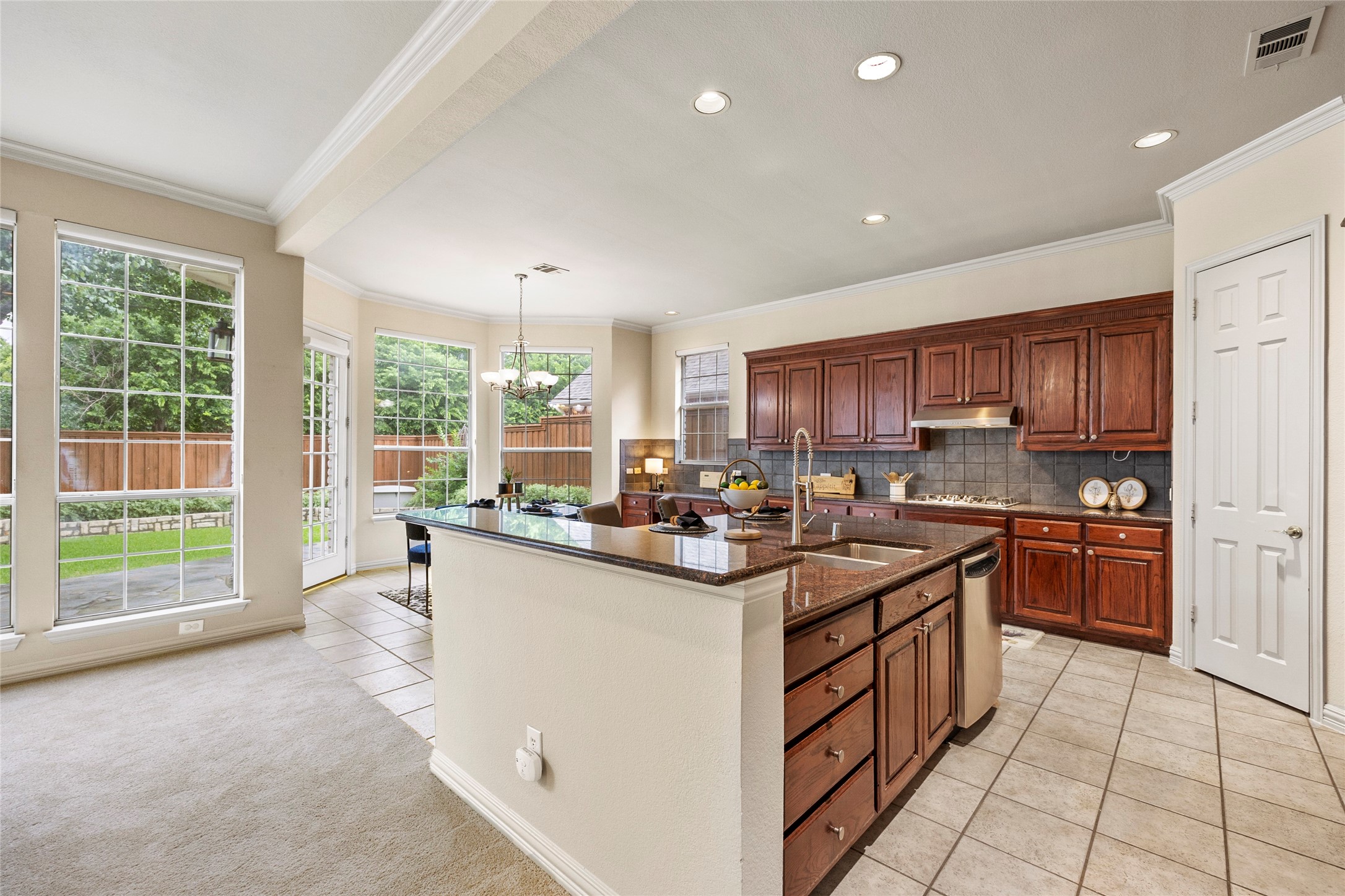 5125 Tennington Park