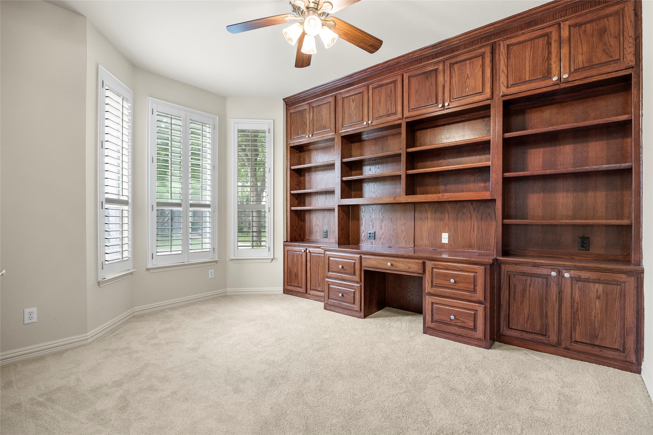 5125 Tennington Park
