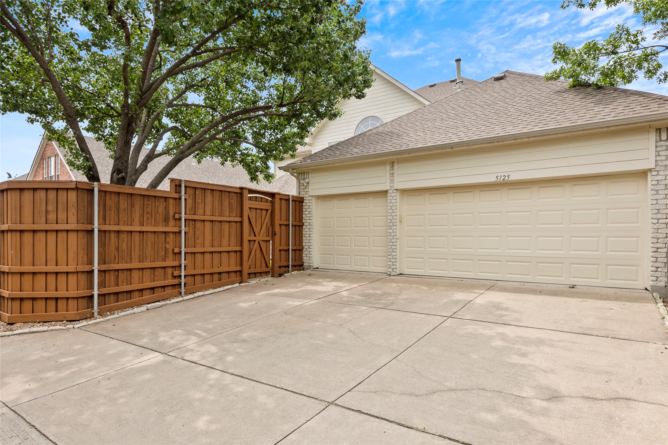 5125 Tennington Park
