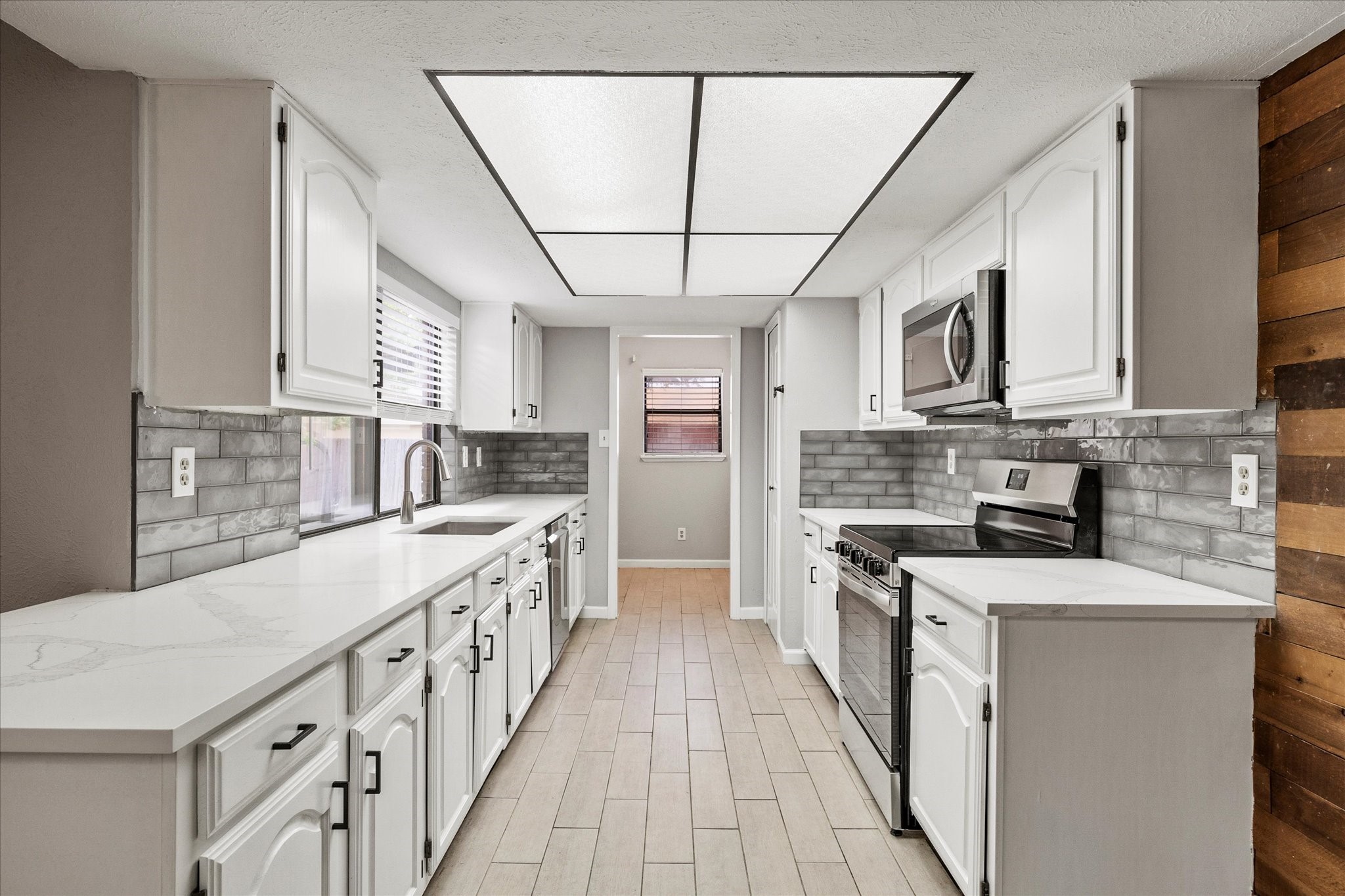 2214 E Peters Colony Road