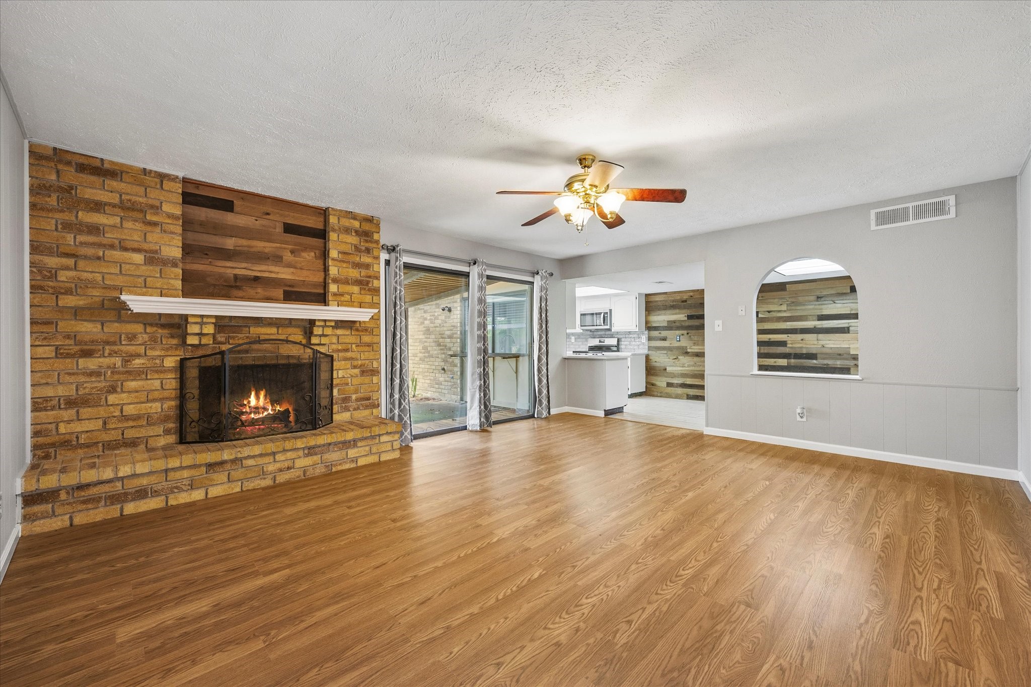 2214 E Peters Colony Road