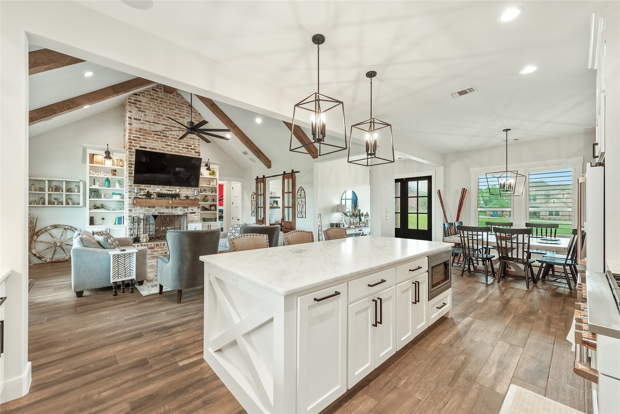 108 Whispering Winds Drive