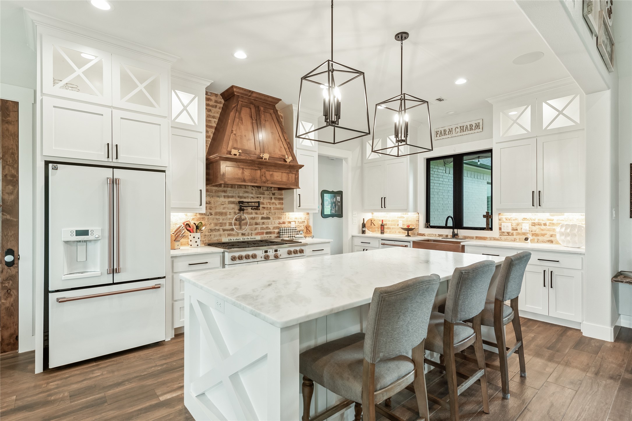 108 Whispering Winds Drive