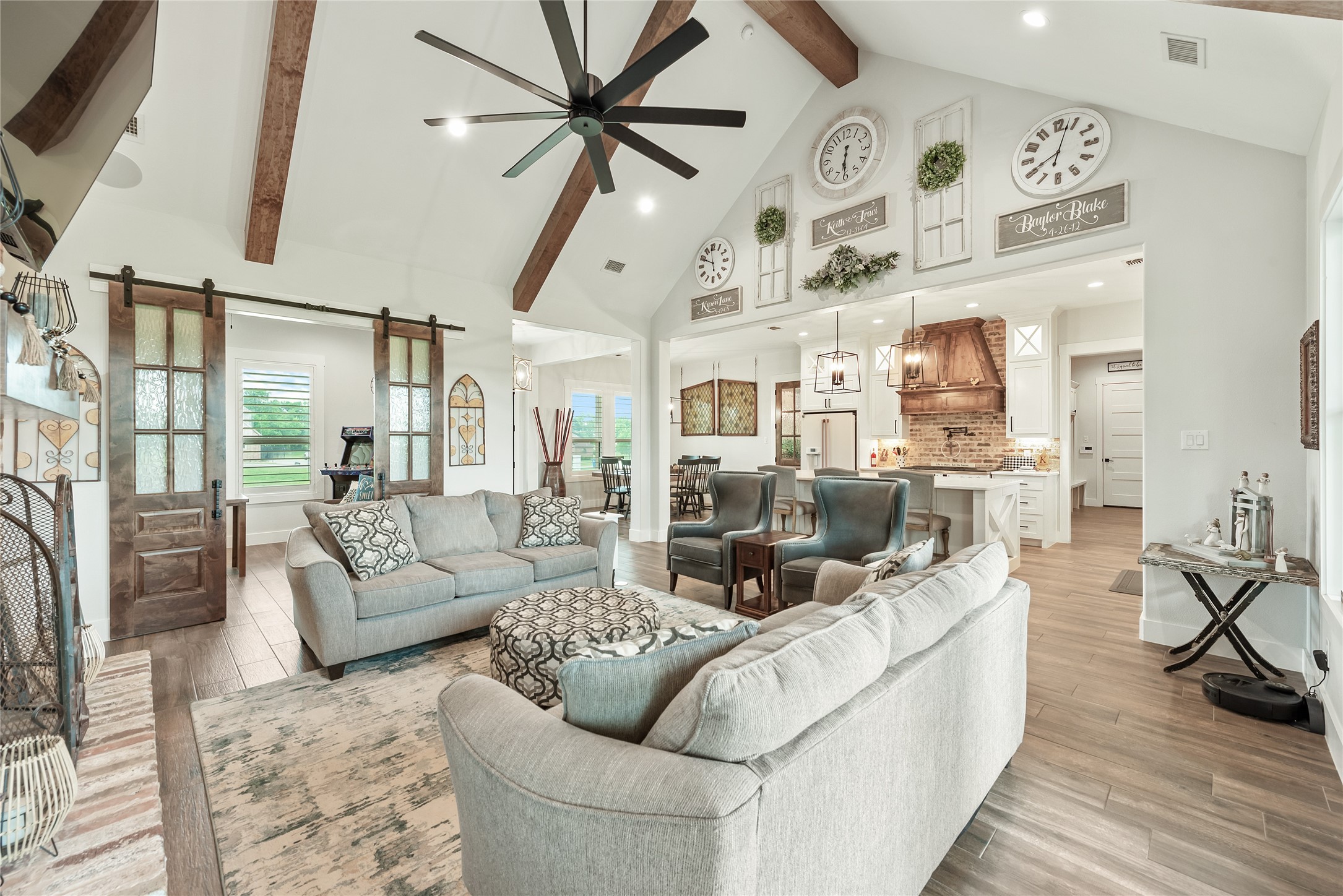 108 Whispering Winds Drive