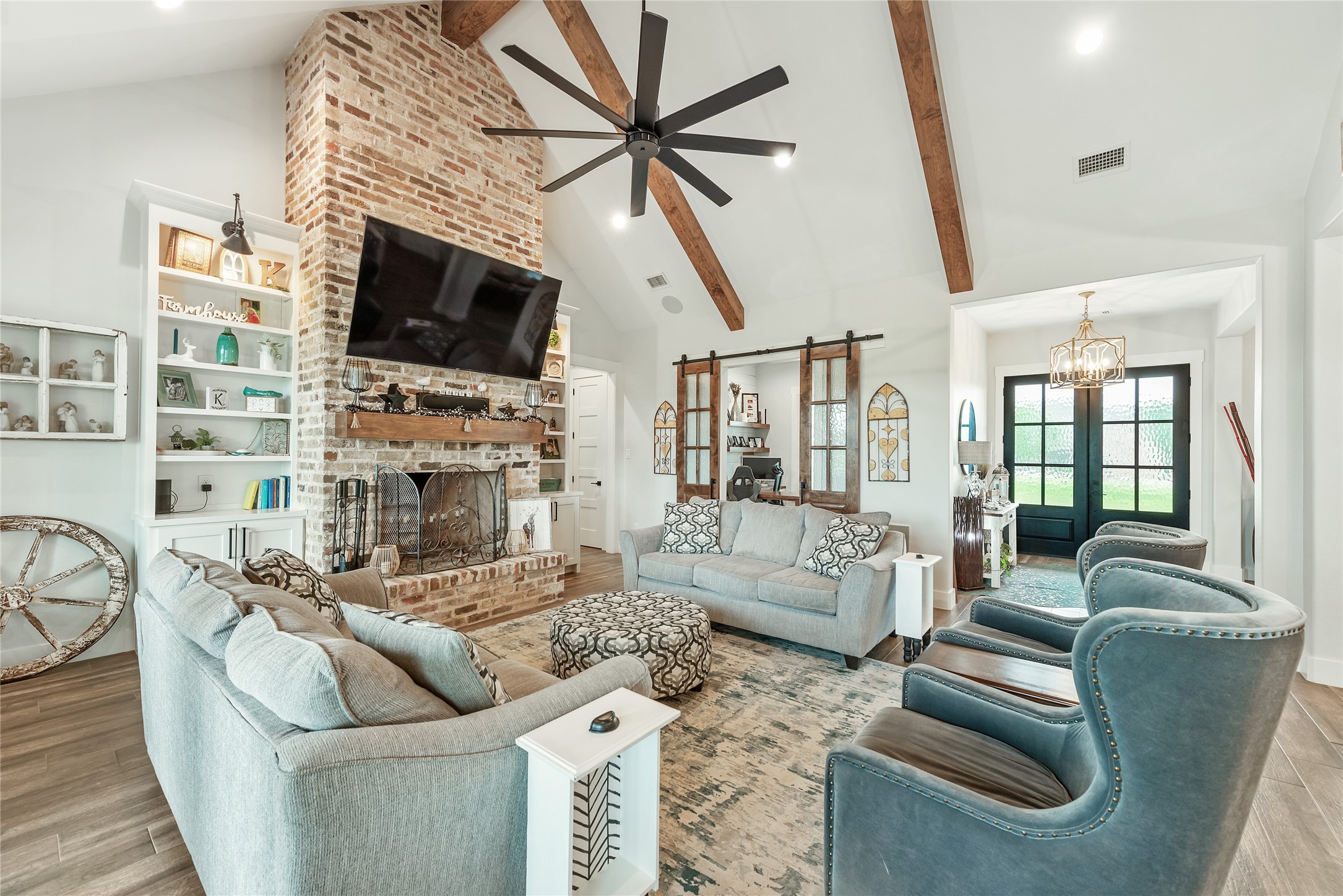 108 Whispering Winds Drive
