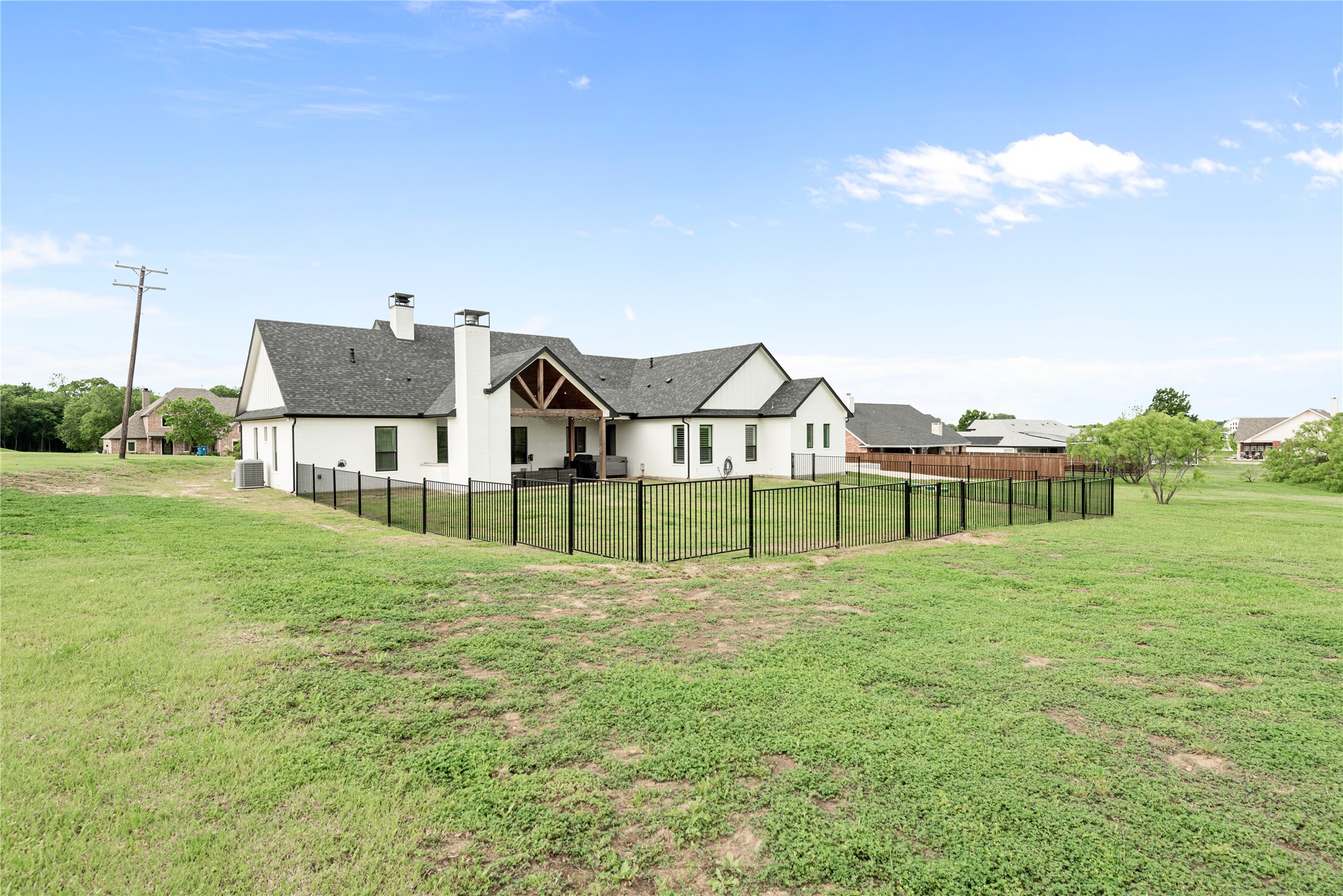 108 Whispering Winds Drive