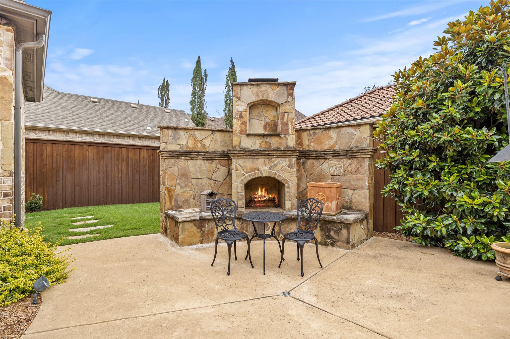 3204 Glenhurst Court
