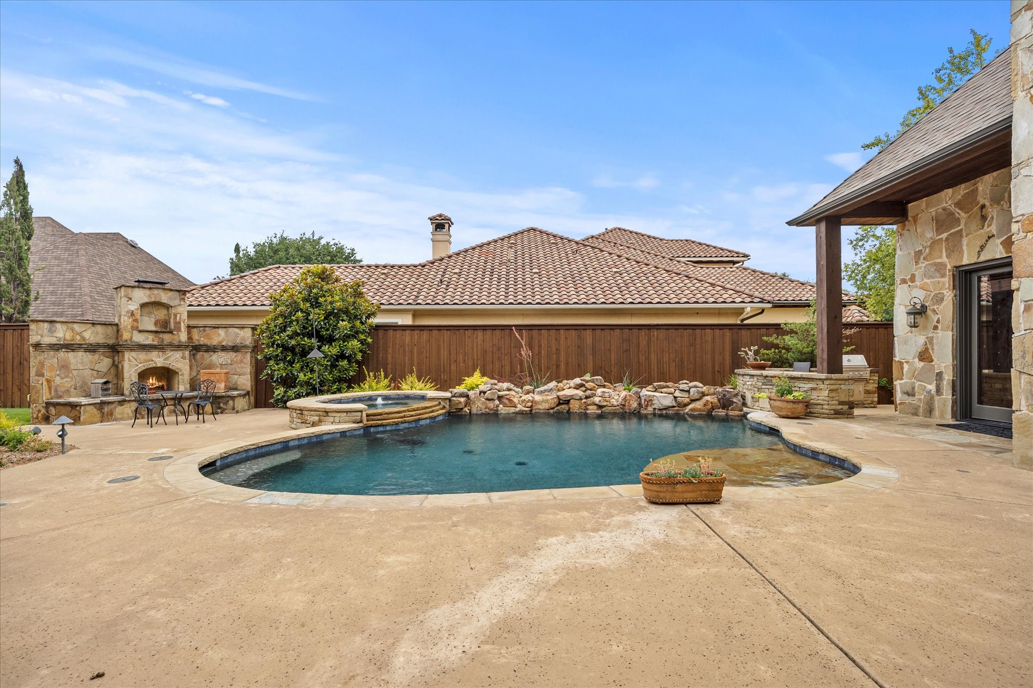 3204 Glenhurst Court
