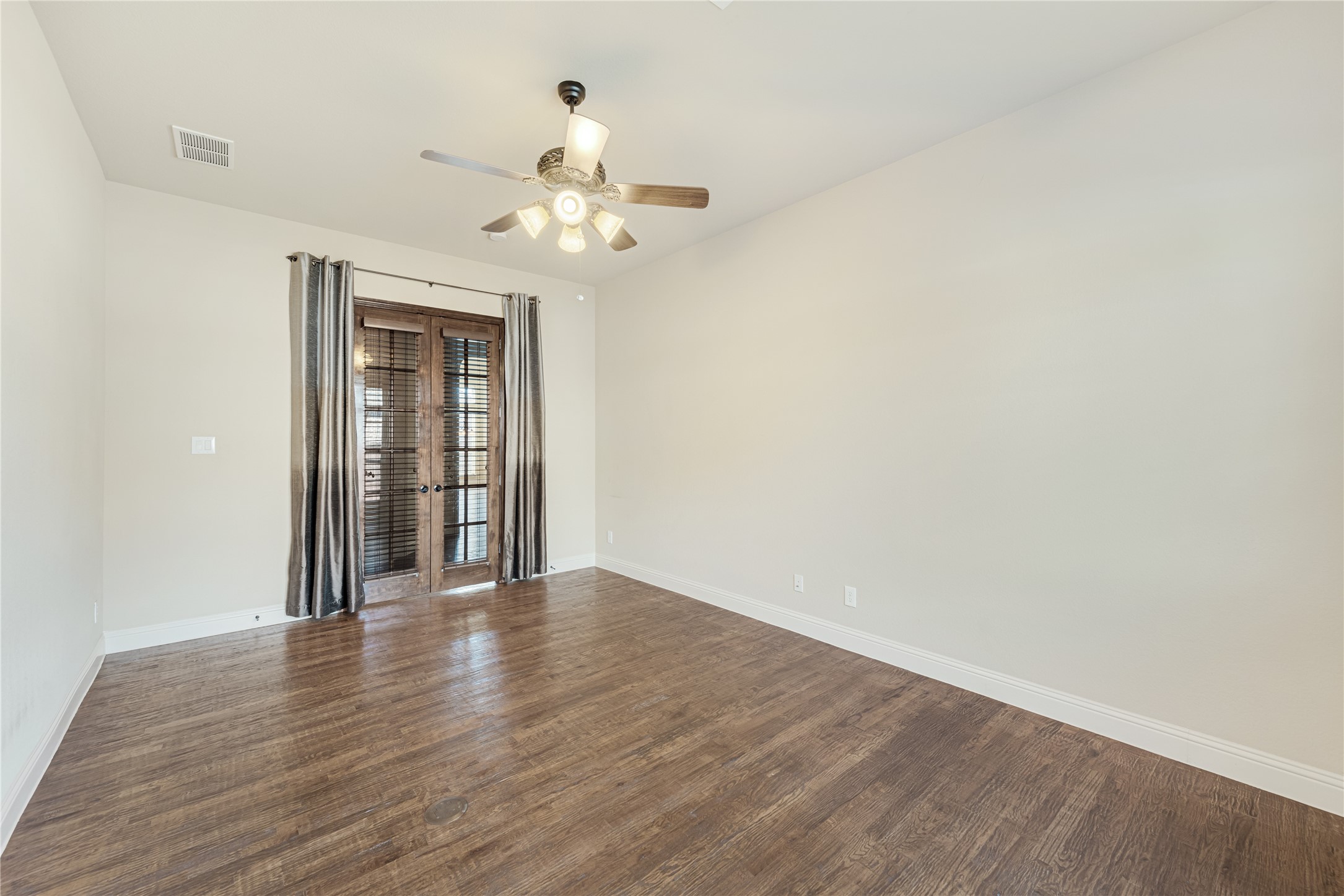 1840 Cypress Lake Lane