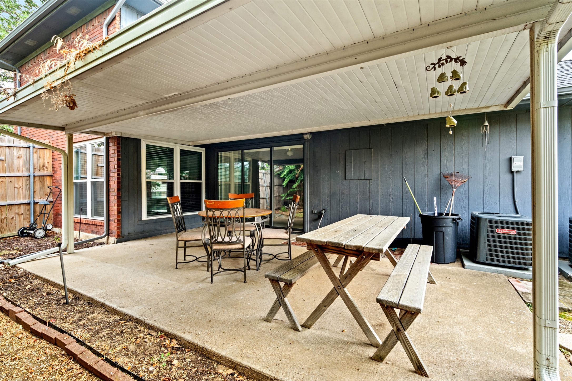 1407 Golden Gate Drive