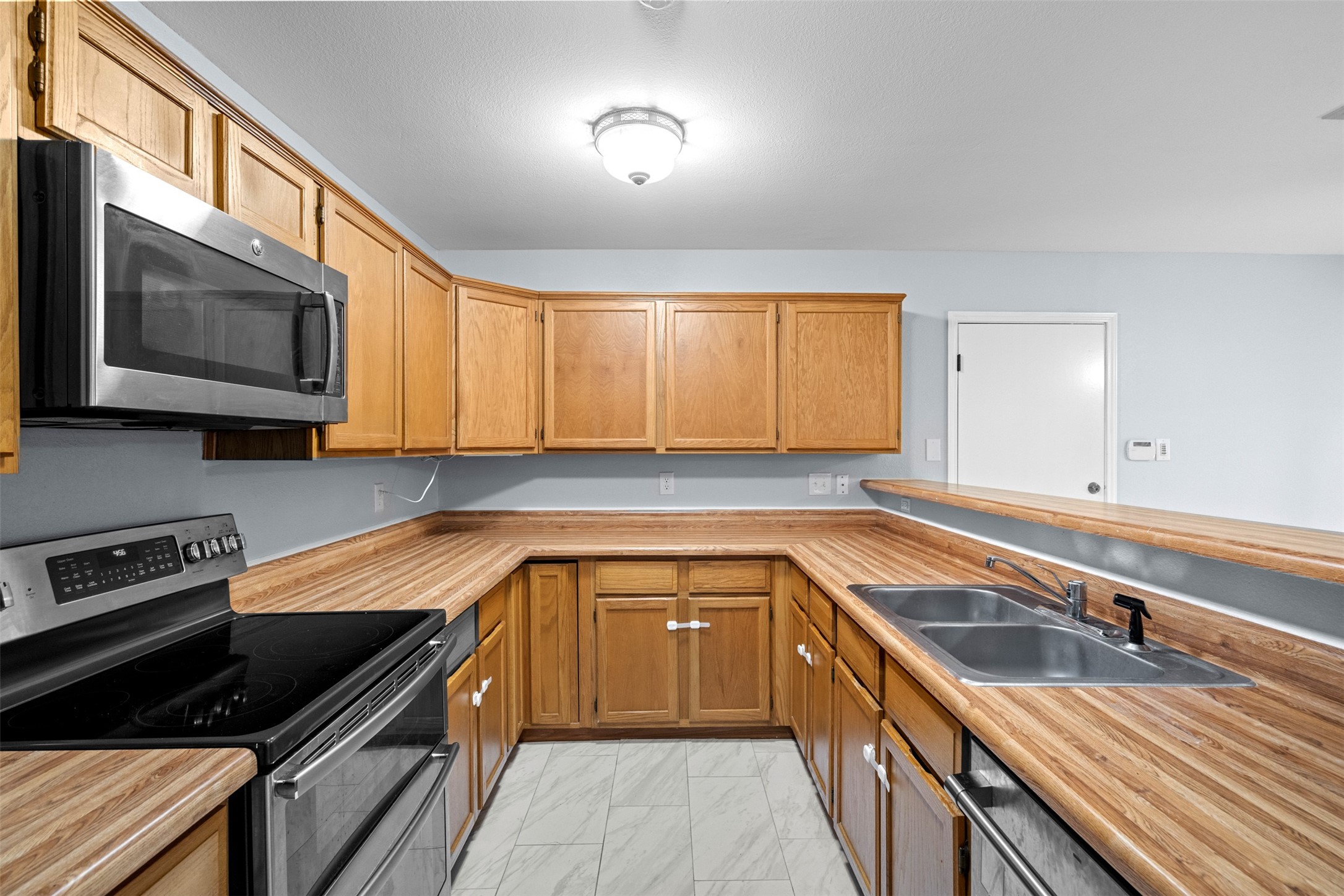 1407 Golden Gate Drive