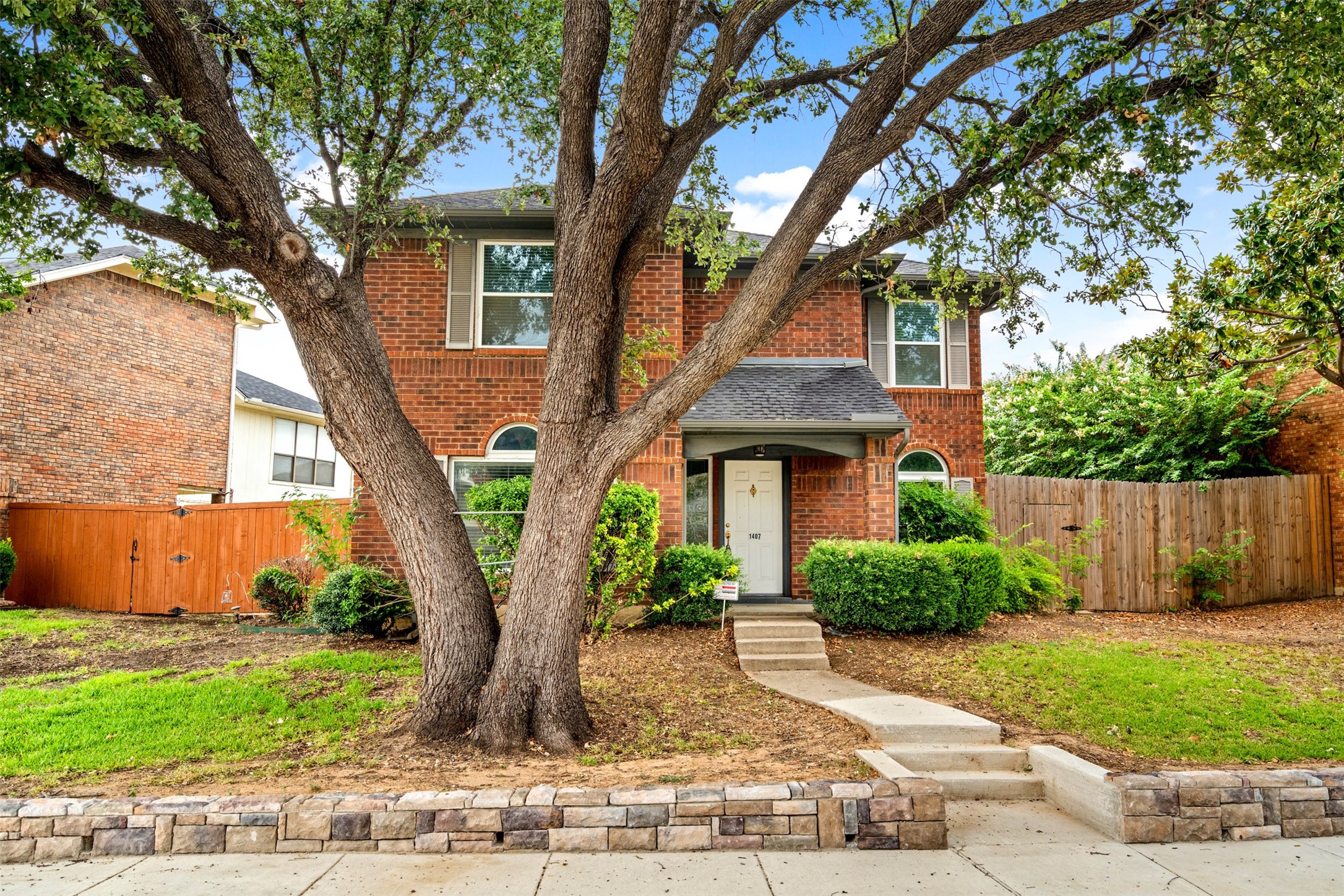 1407 Golden Gate Drive