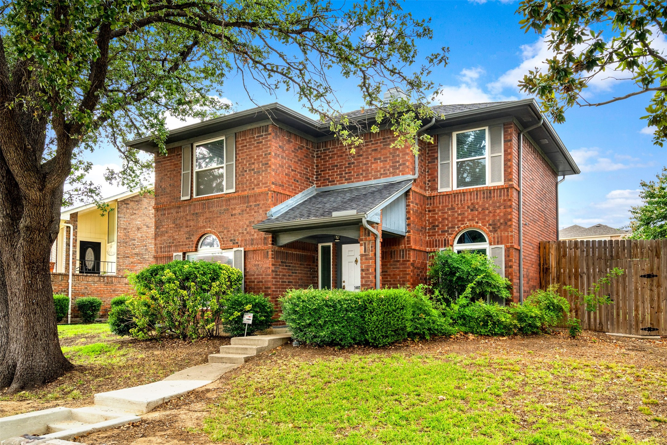1407 Golden Gate Drive