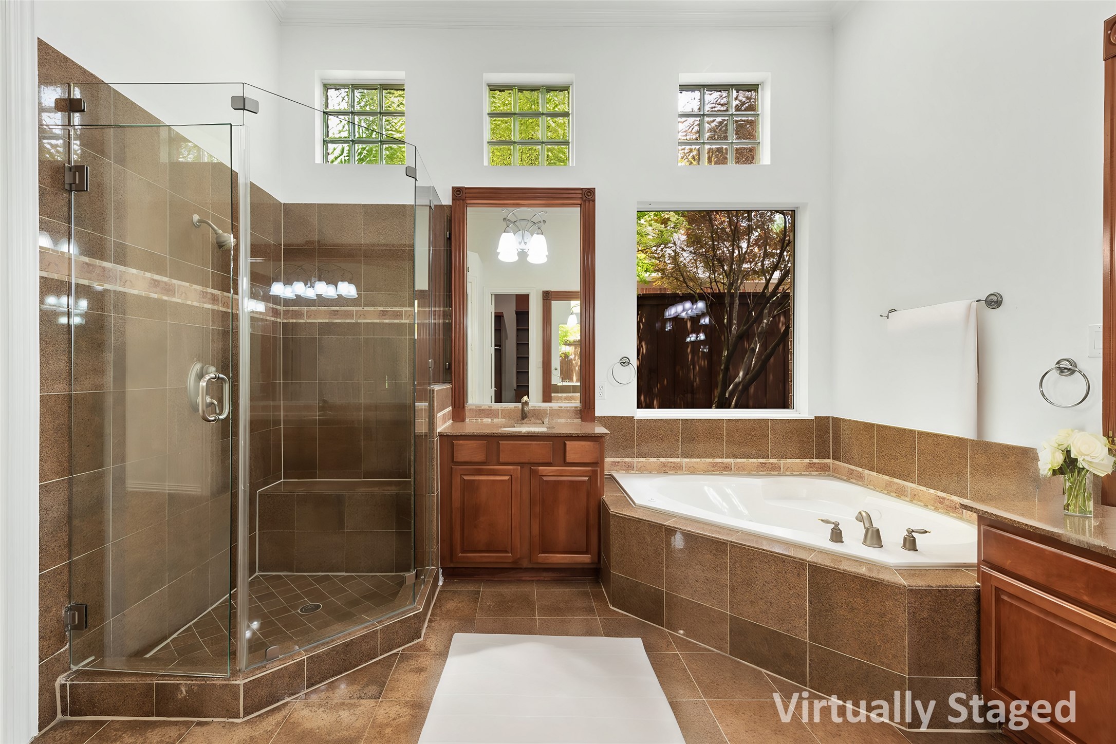 6405 Shorehaven Court