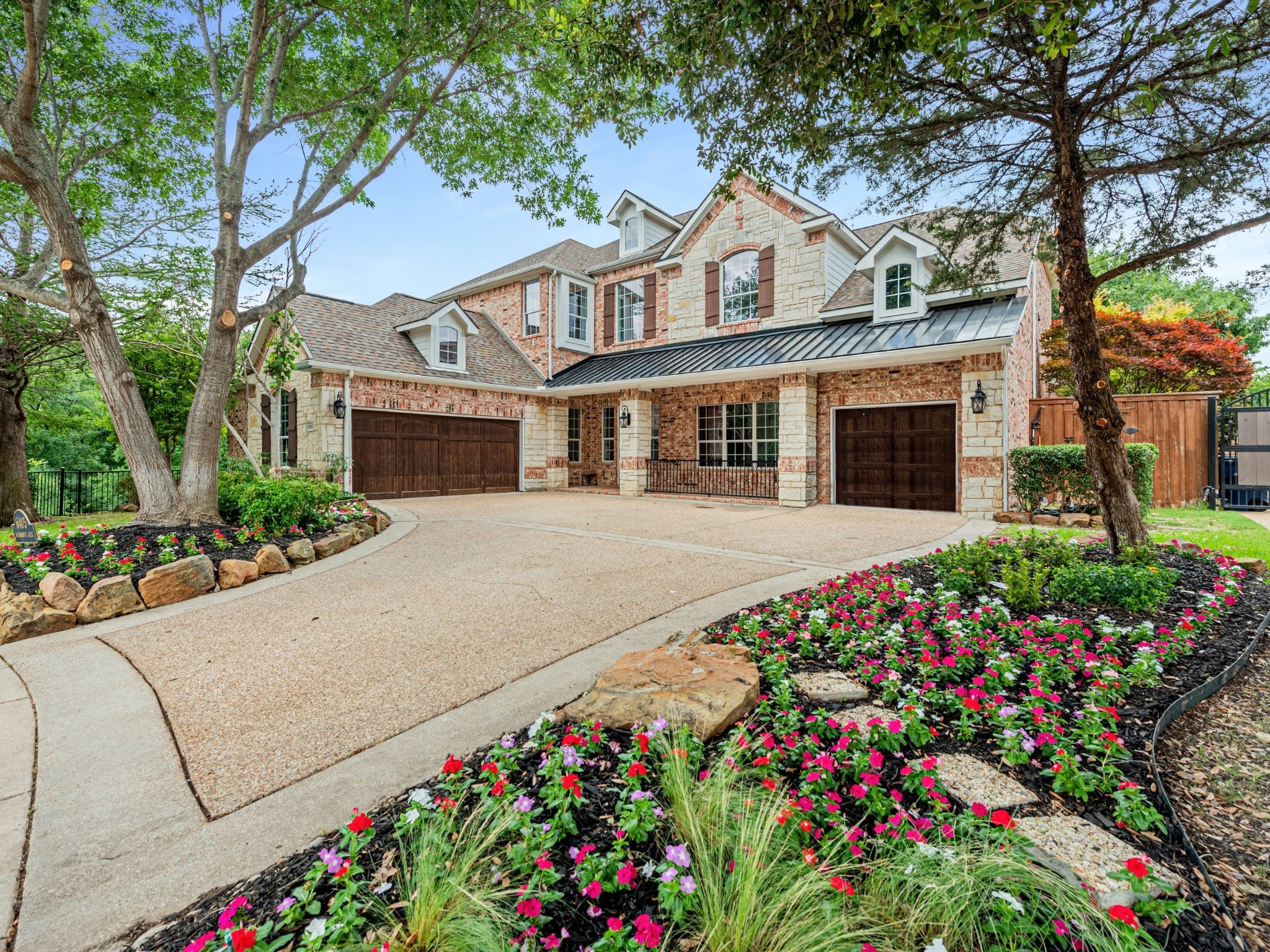 6405 Shorehaven Court