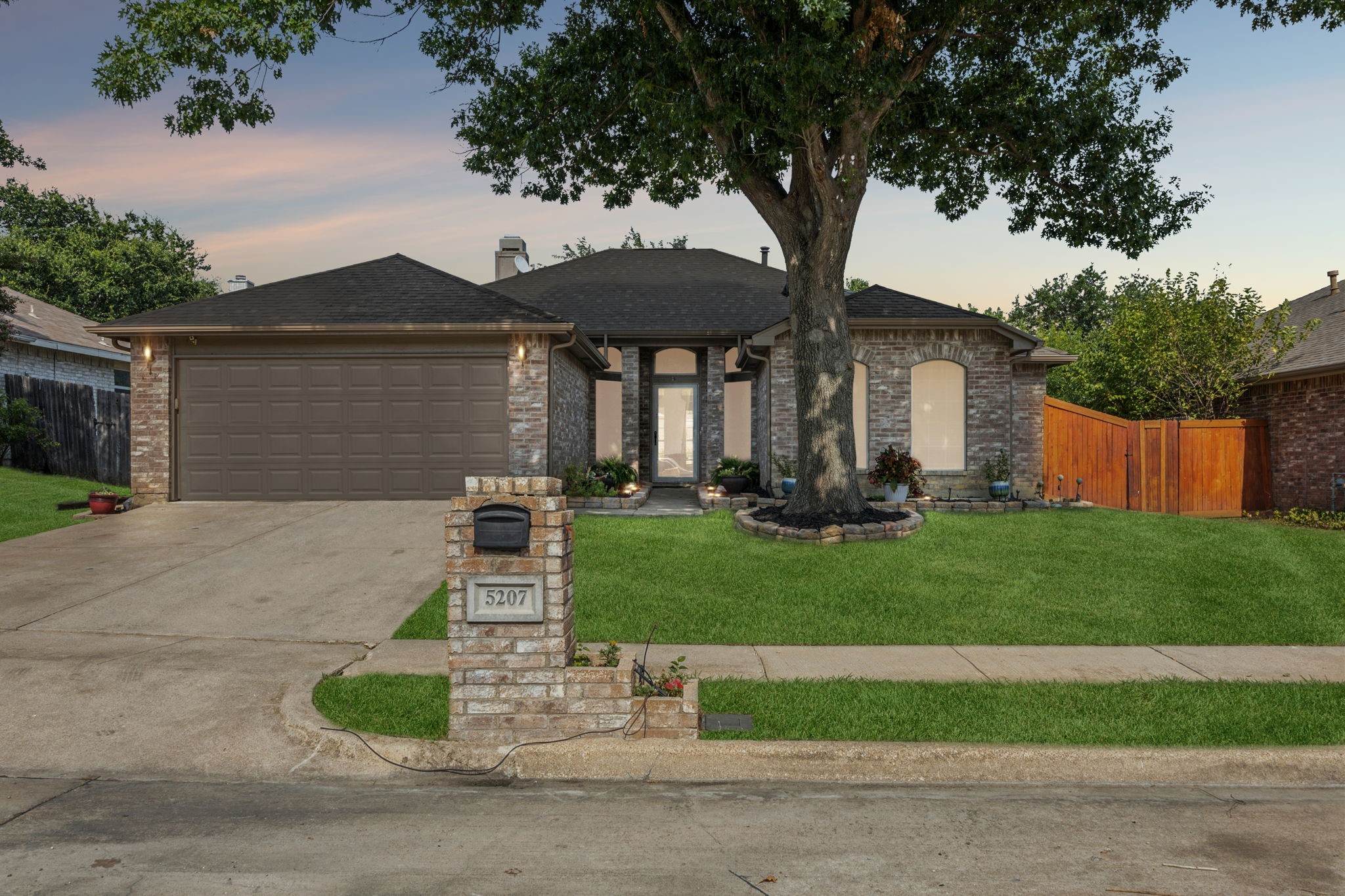 5207 Tennis Villa Drive