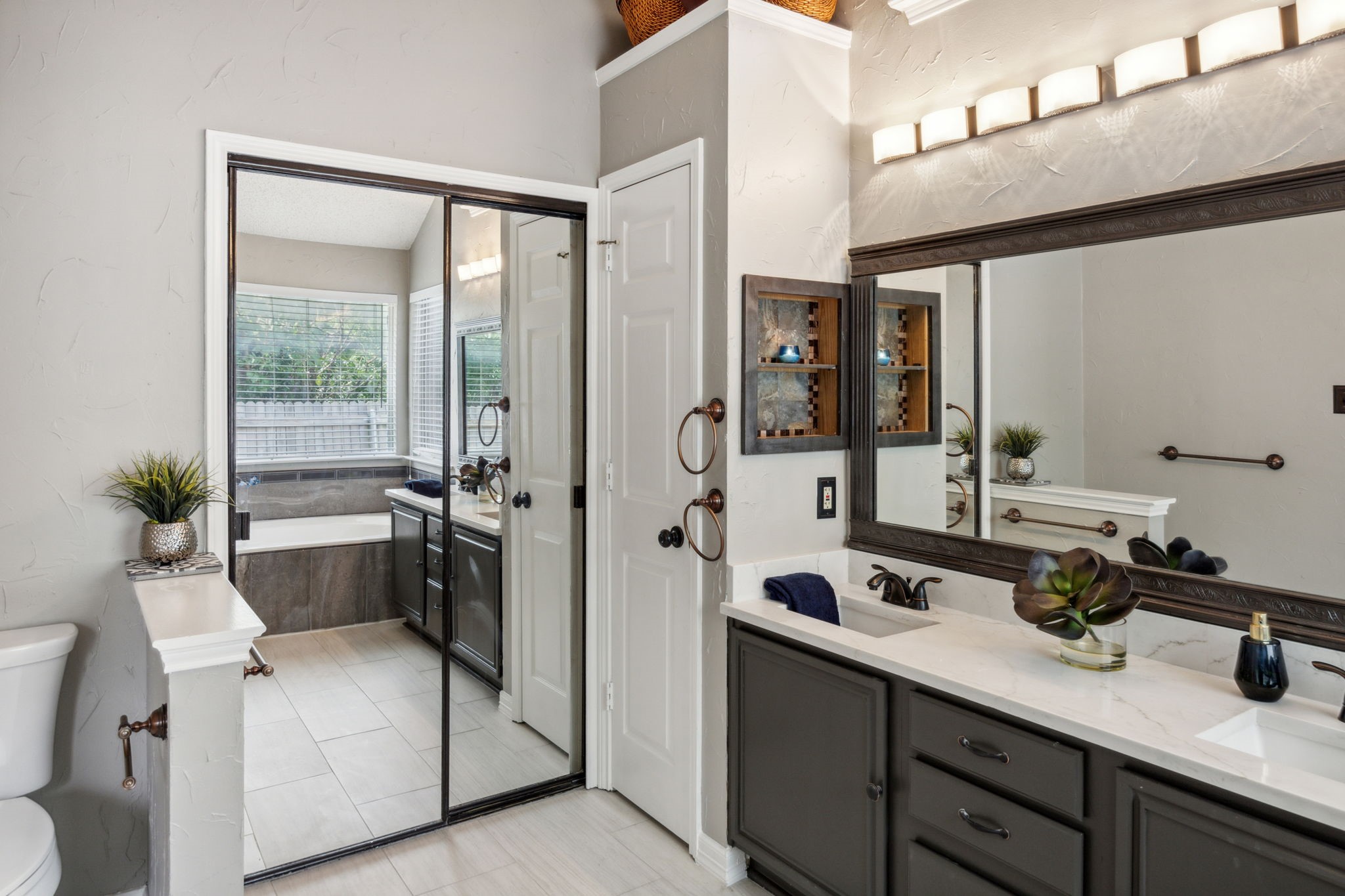 5207 Tennis Villa Drive