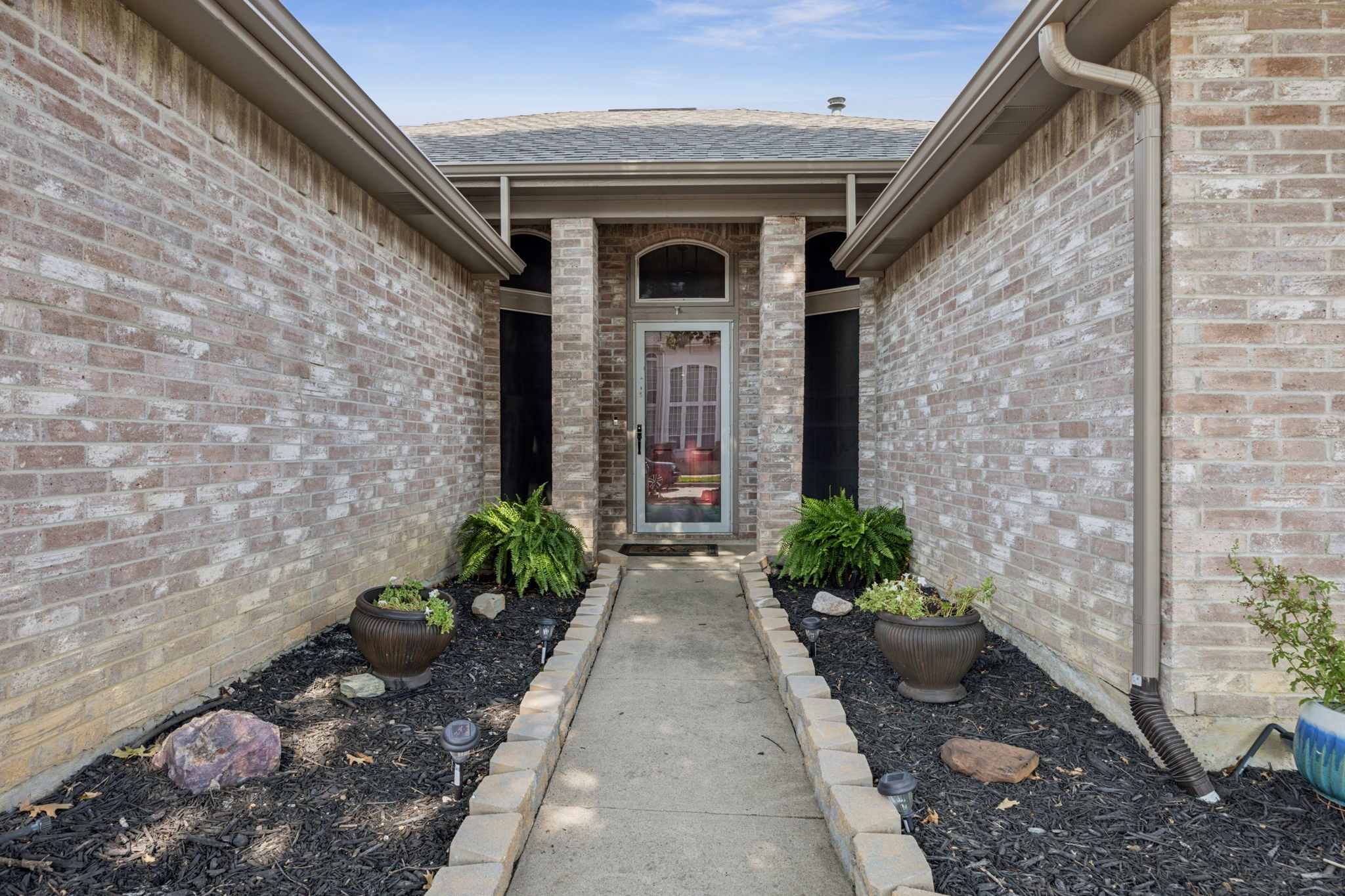 5207 Tennis Villa Drive