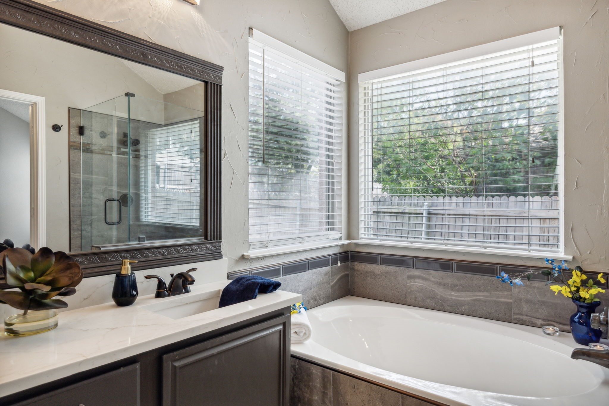 5207 Tennis Villa Drive