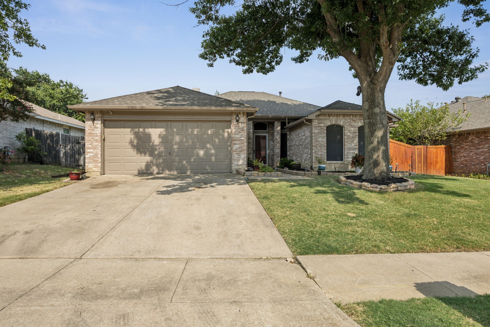 5207 Tennis Villa Drive
