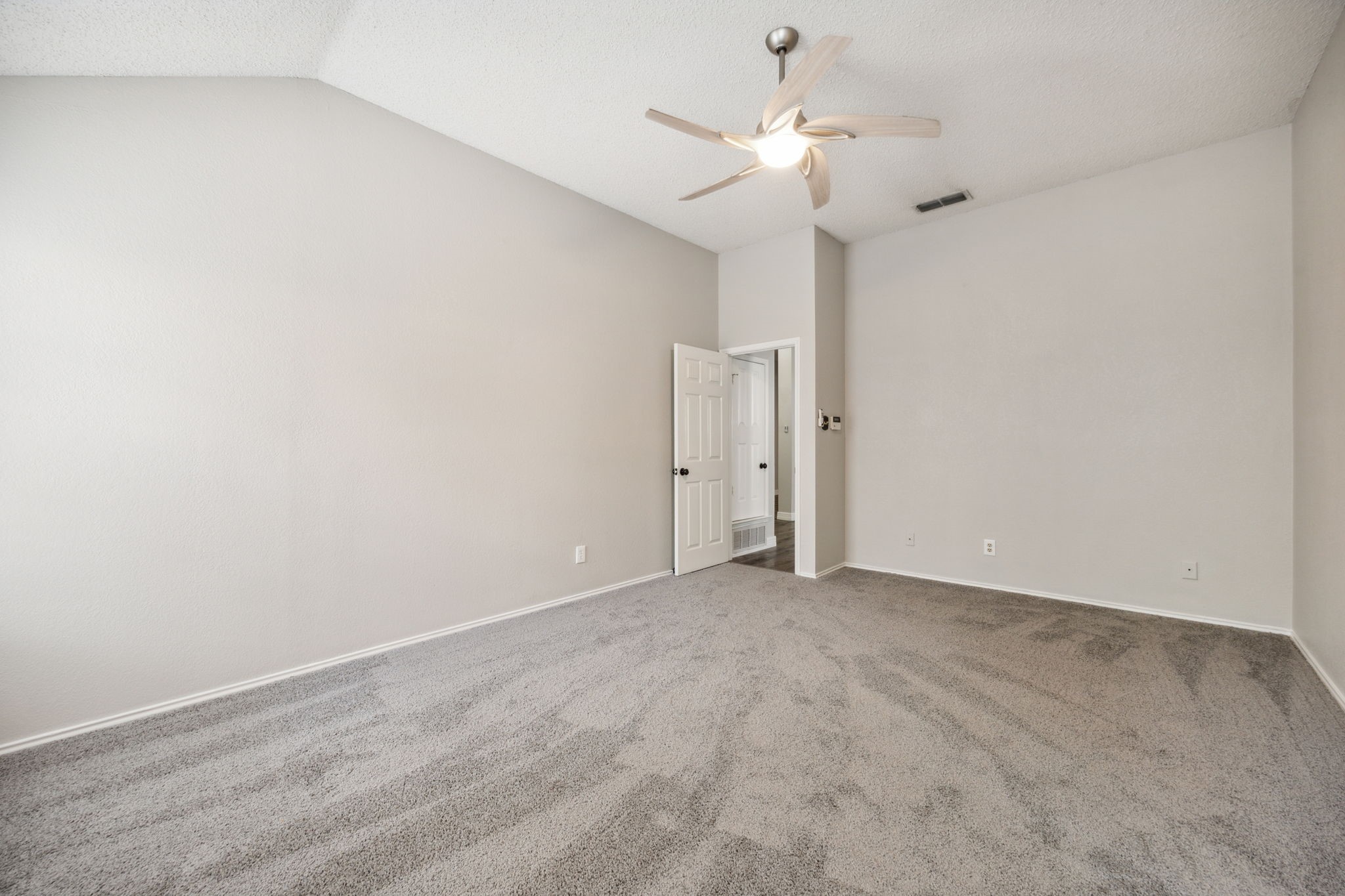 5207 Tennis Villa Drive