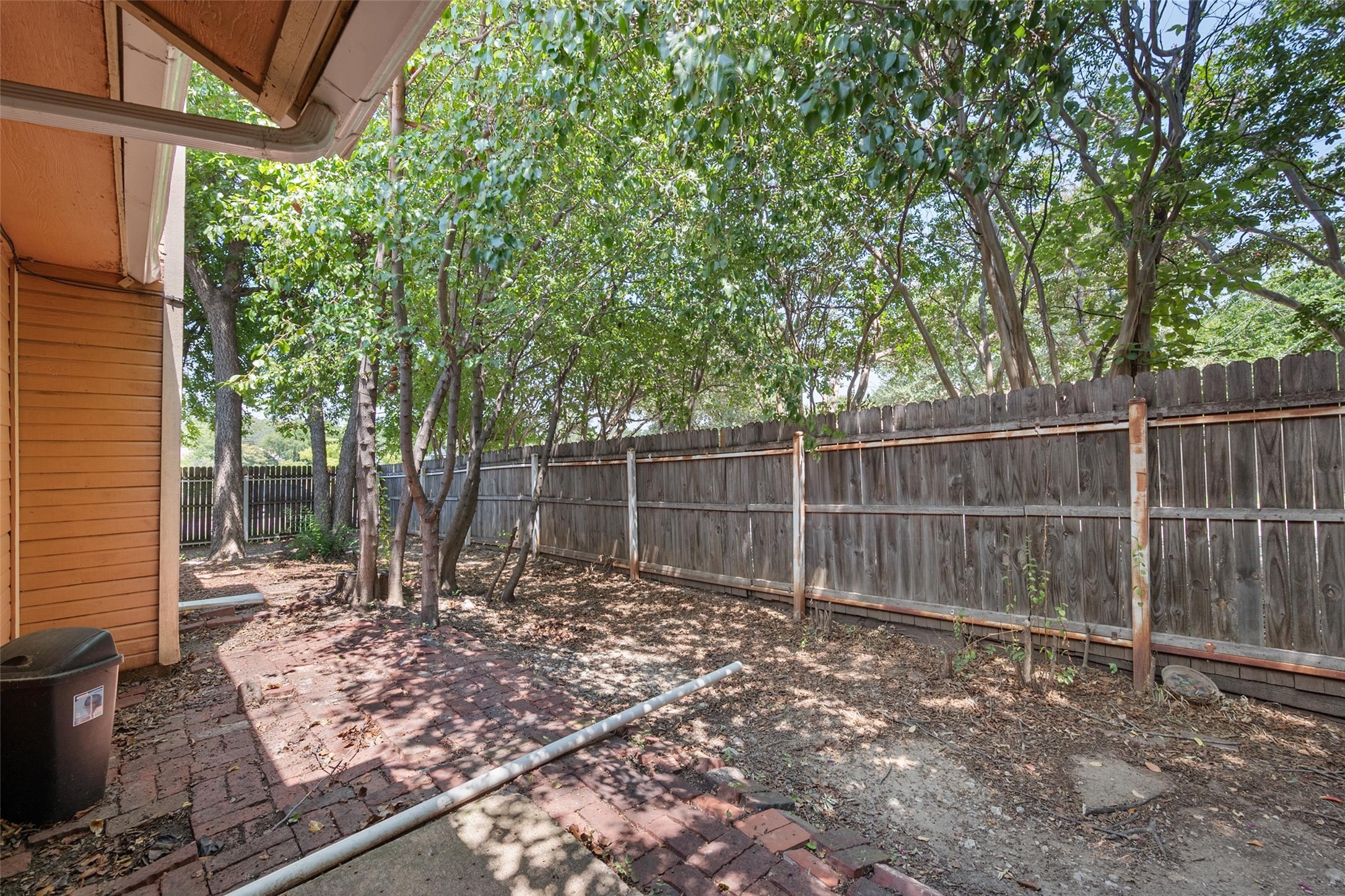 2701 Woodmont Trail