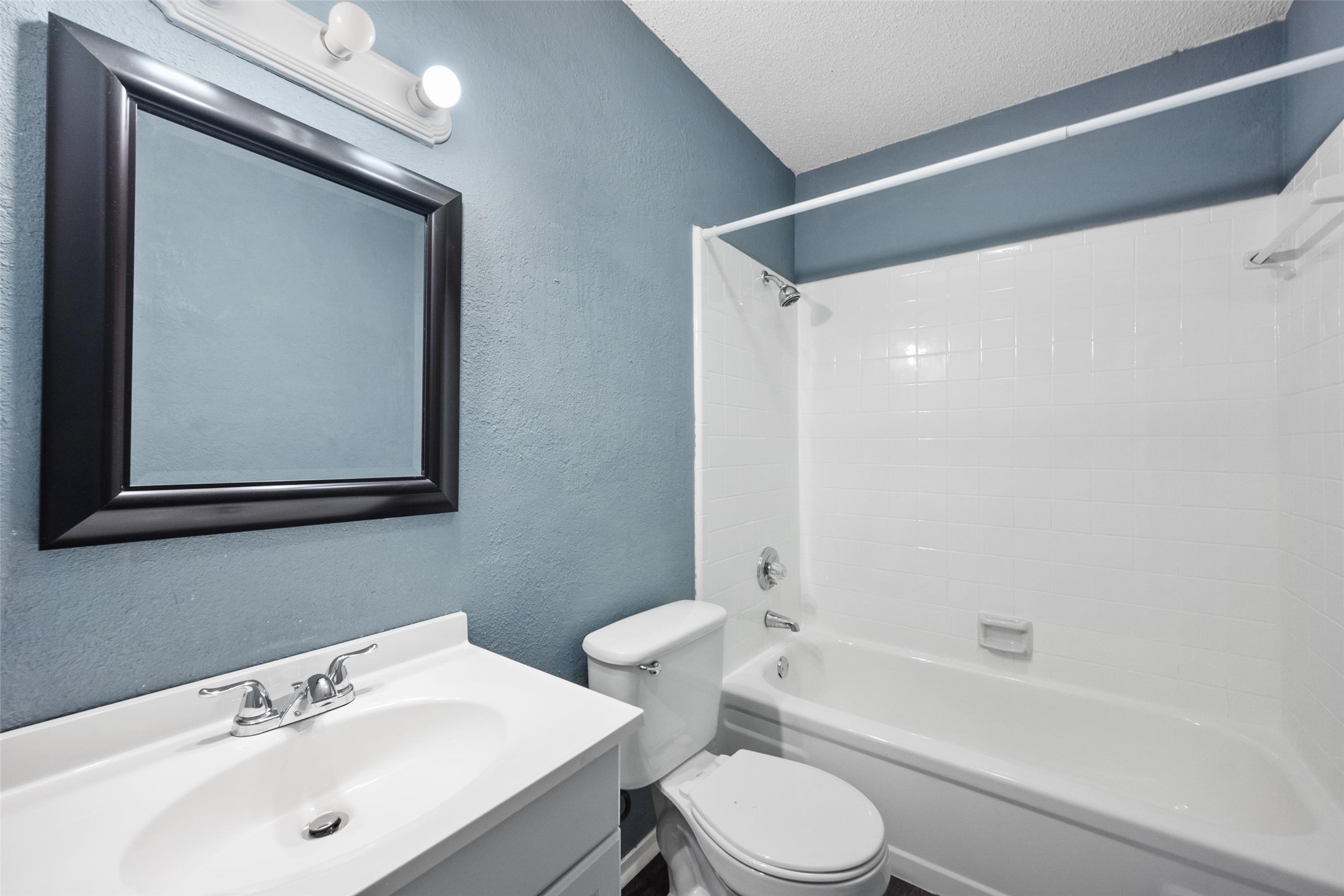 2701 Woodmont Trail