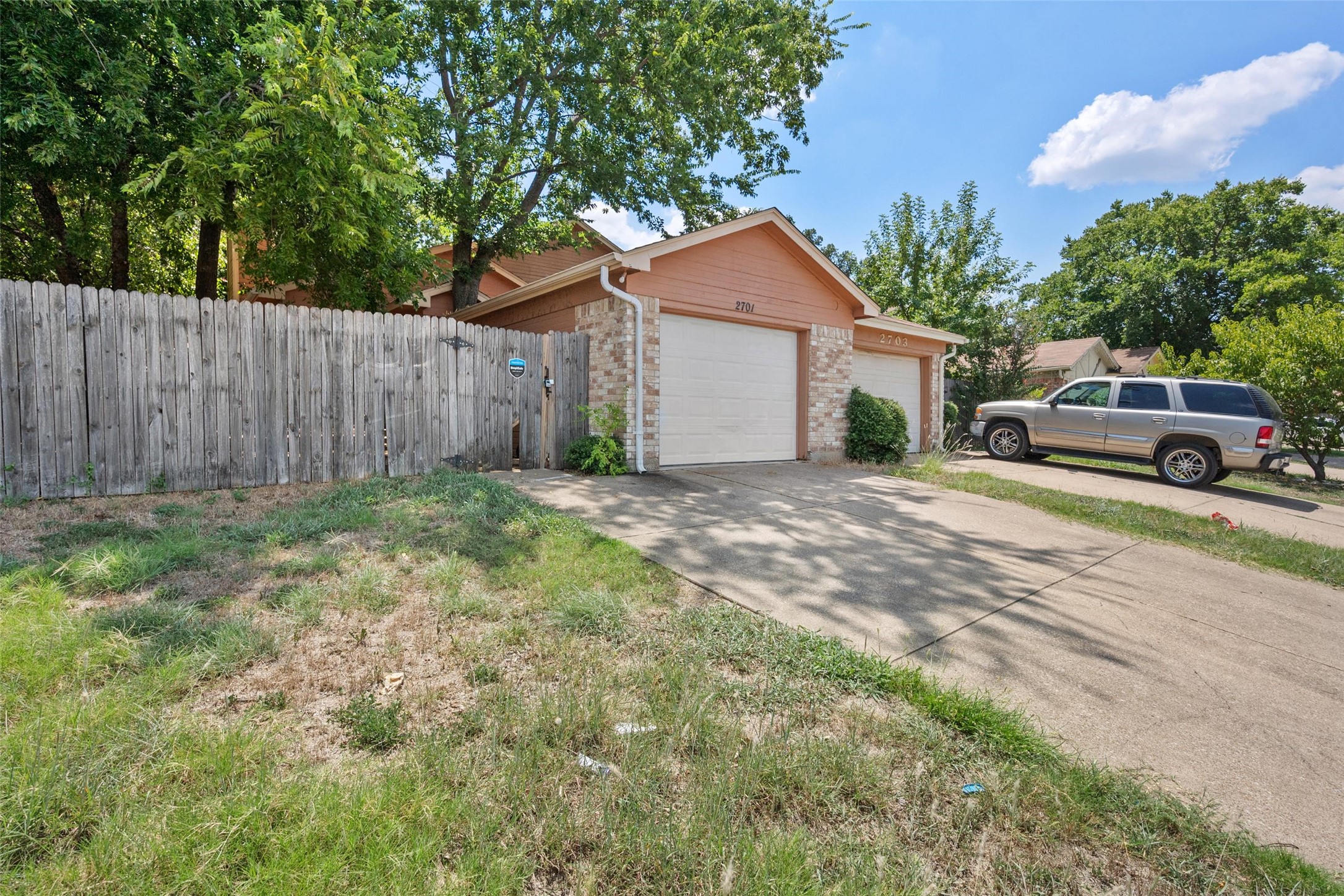 2701 Woodmont Trail