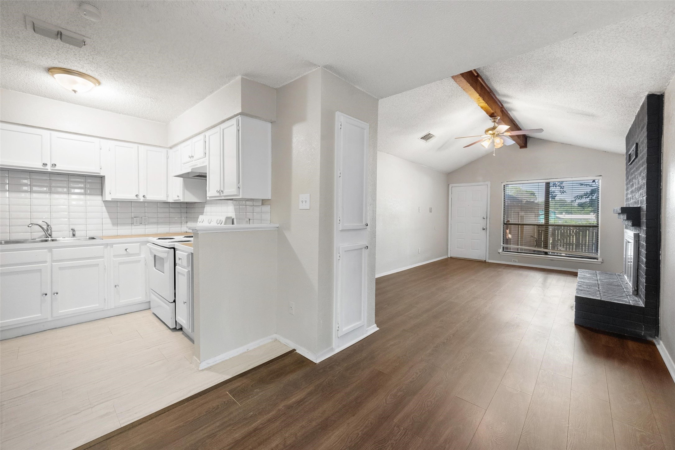 2701 Woodmont Trail