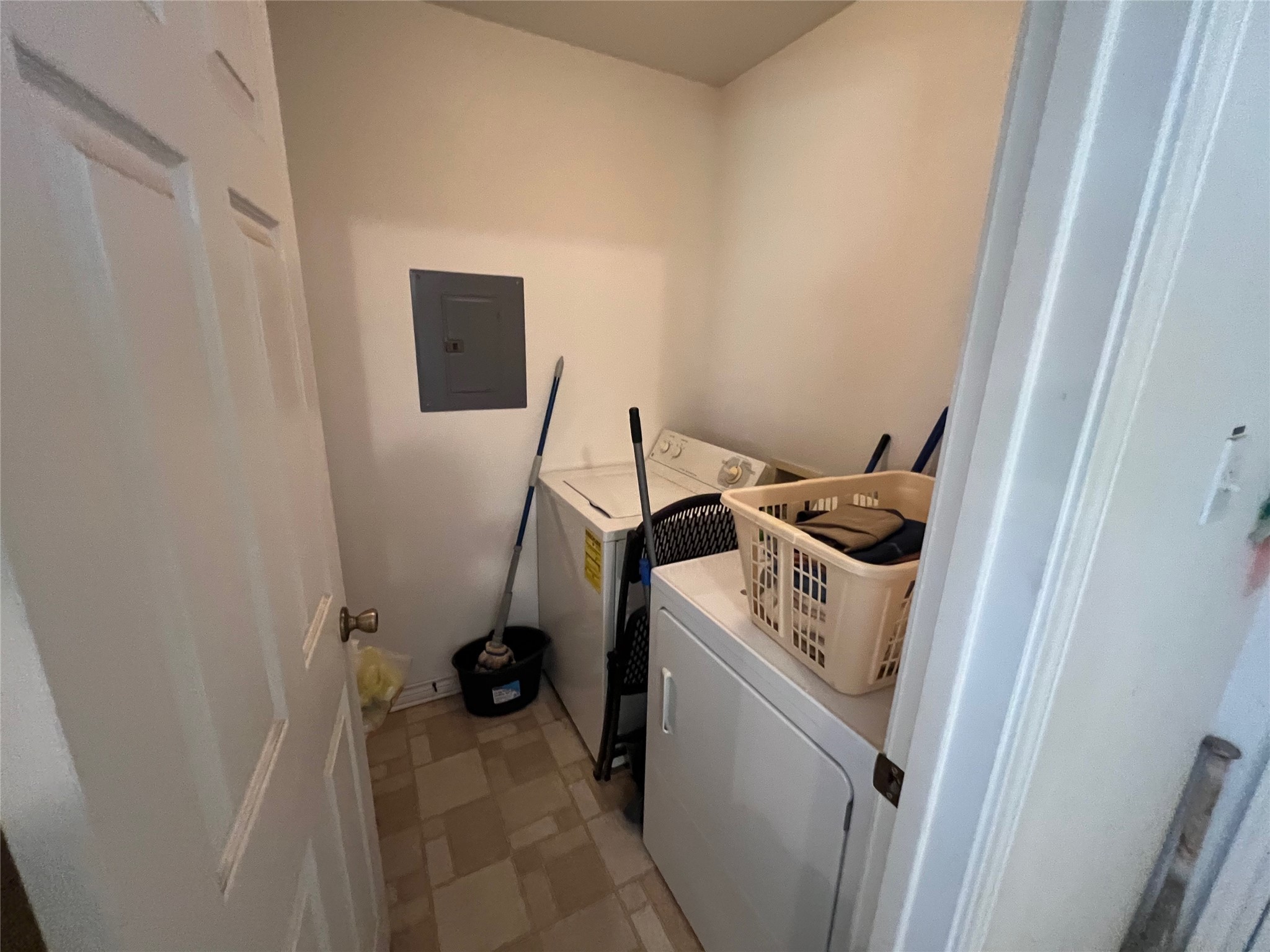 225 6th Street