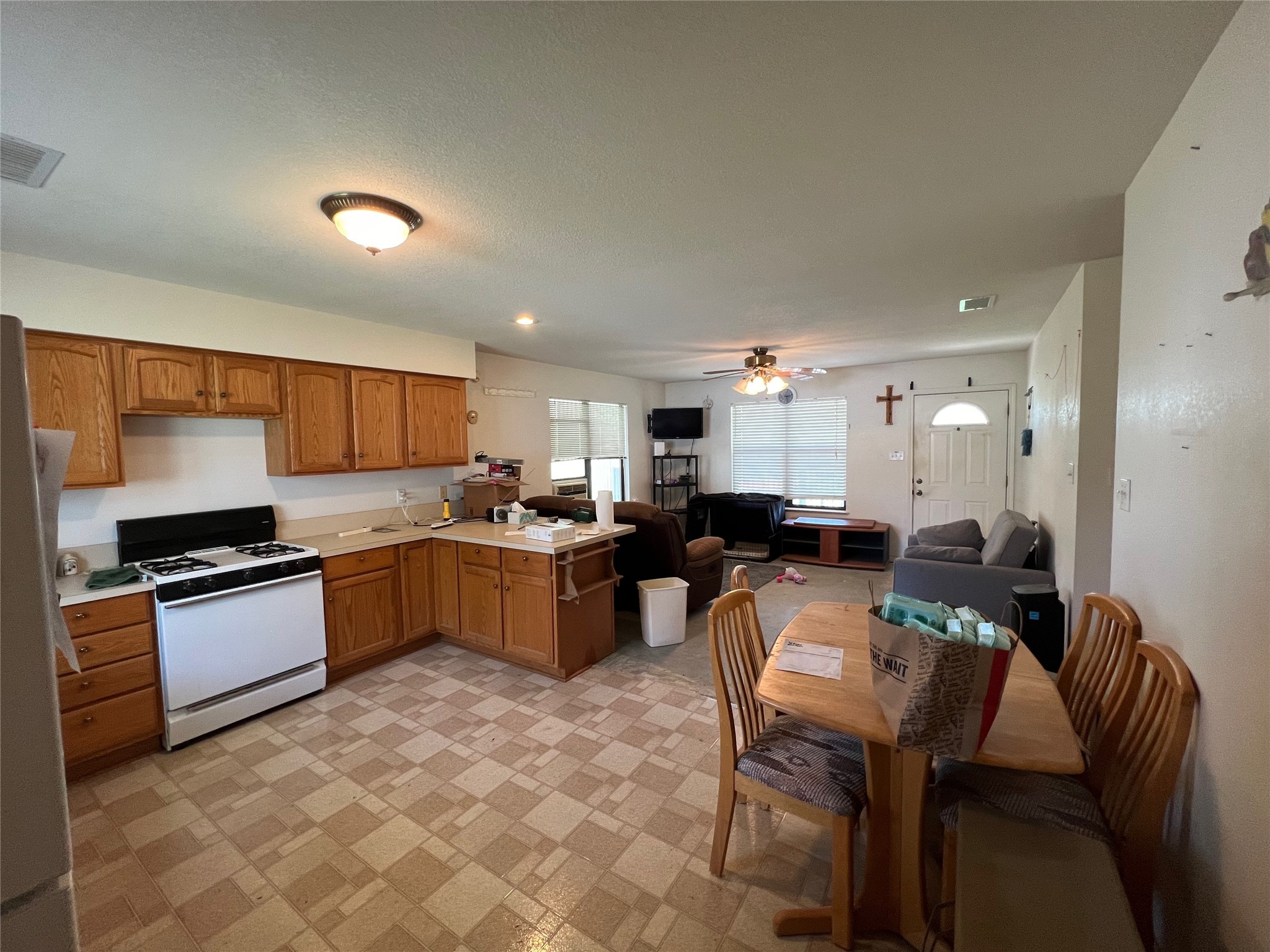 225 6th Street