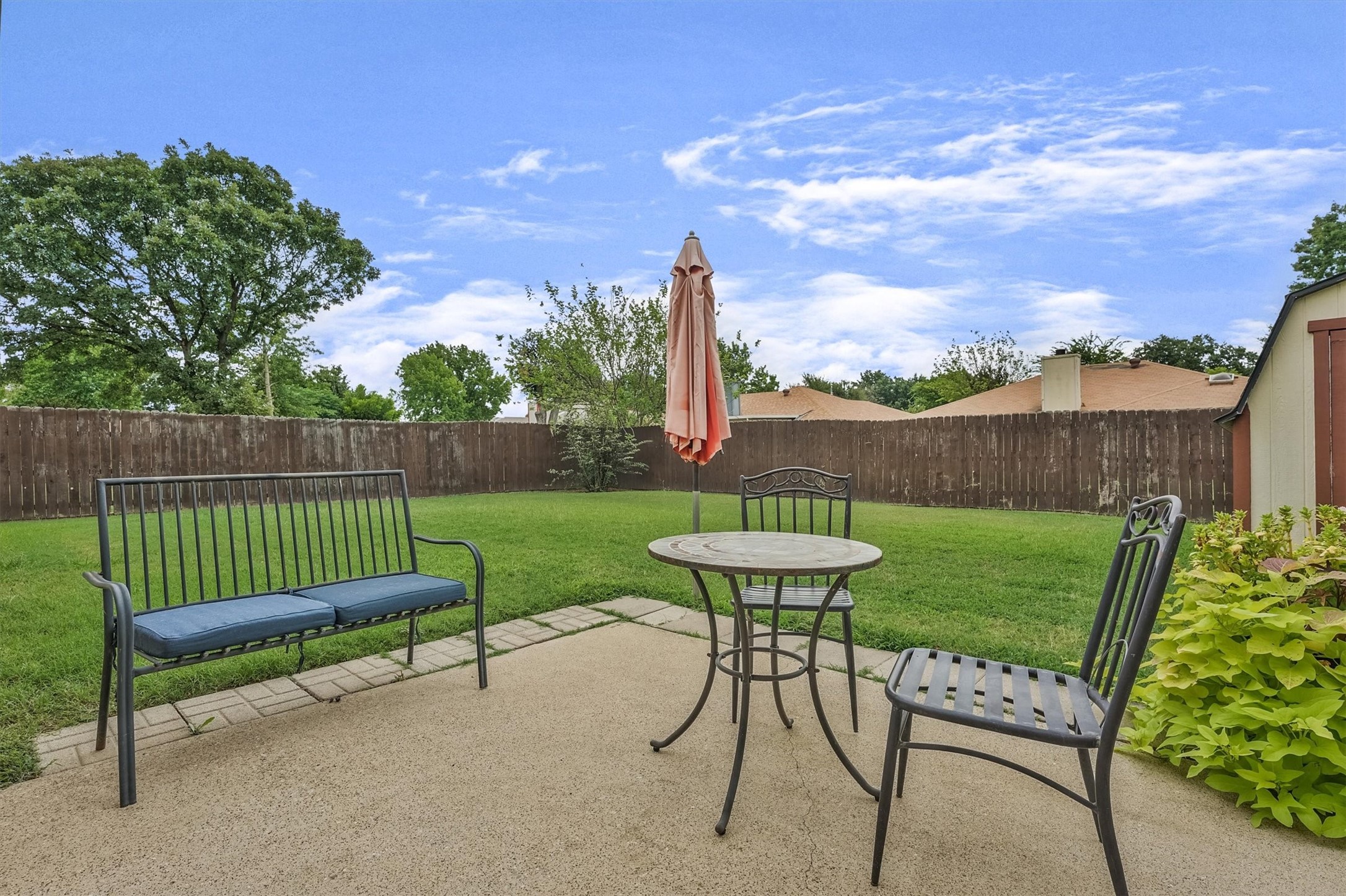 5305 Smoke Tree Drive
