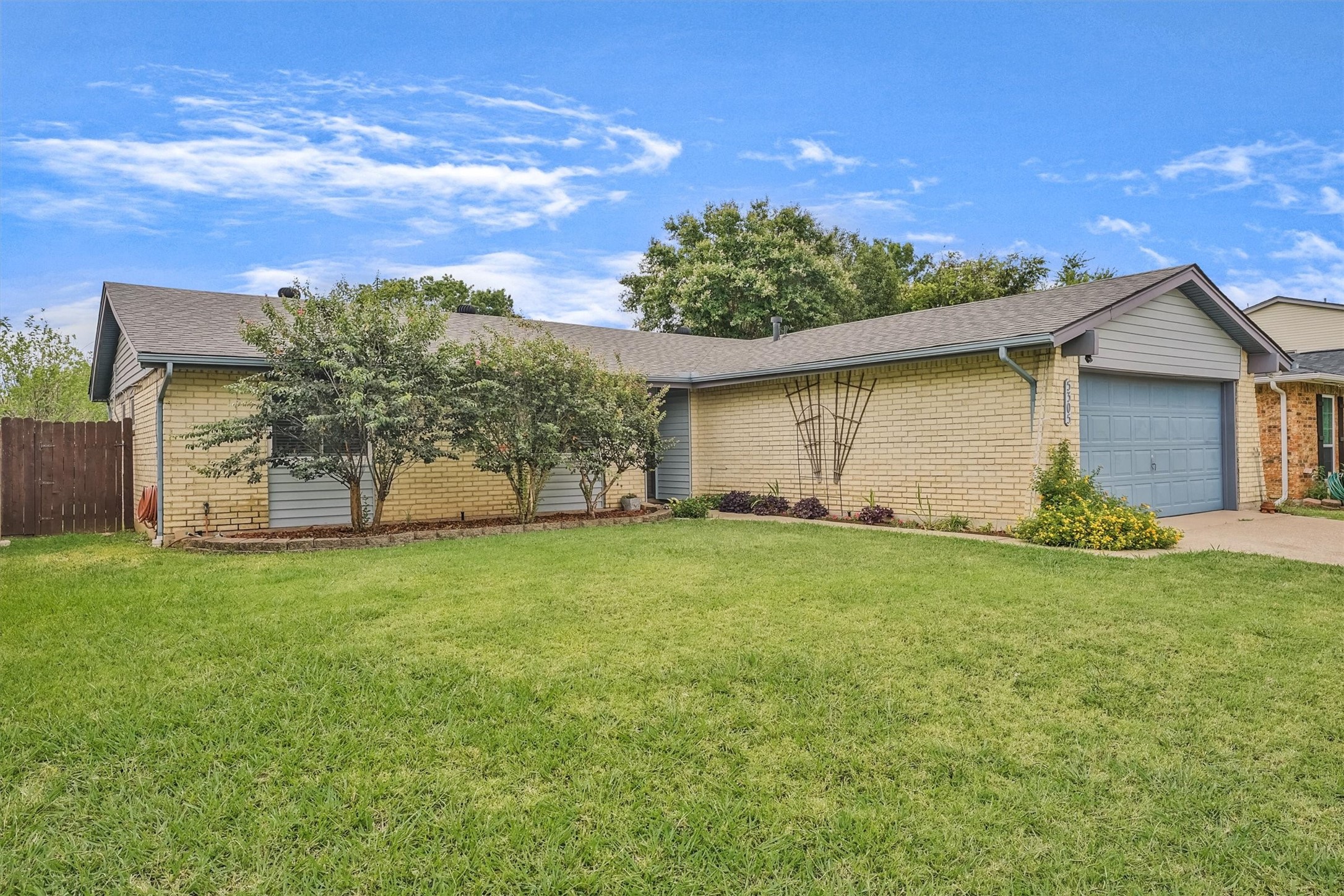5305 Smoke Tree Drive