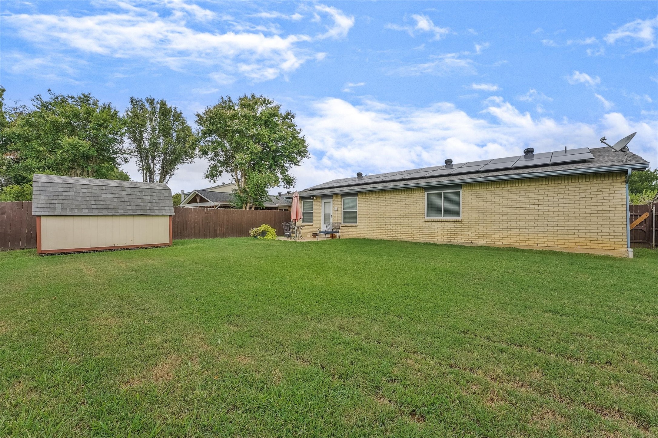 5305 Smoke Tree Drive