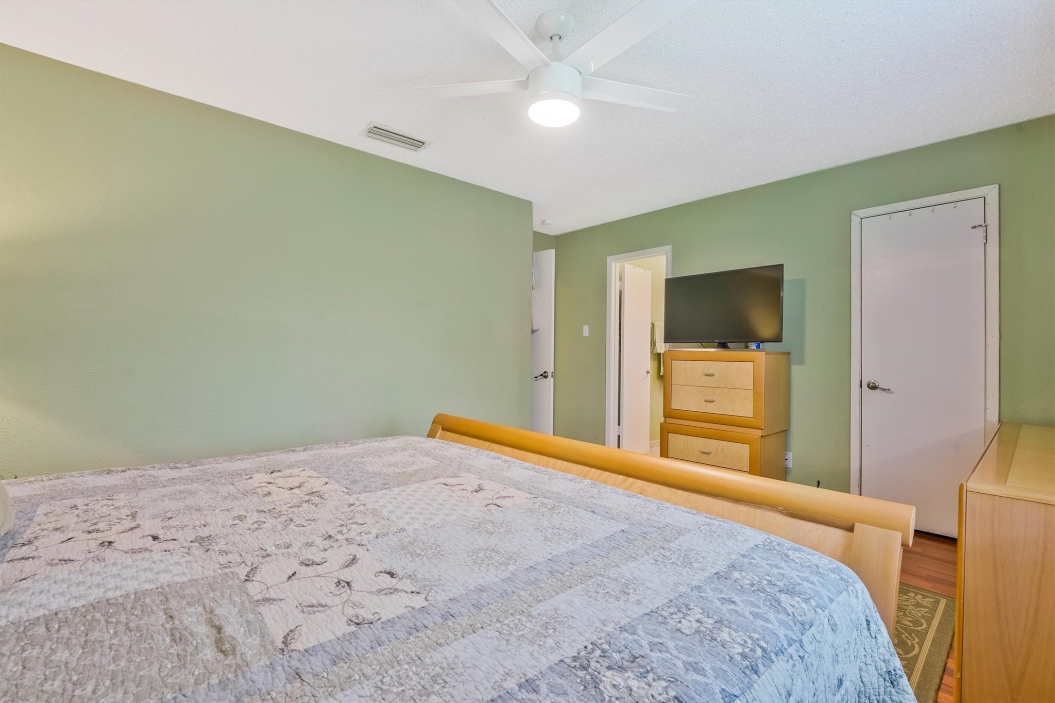 5305 Smoke Tree Drive
