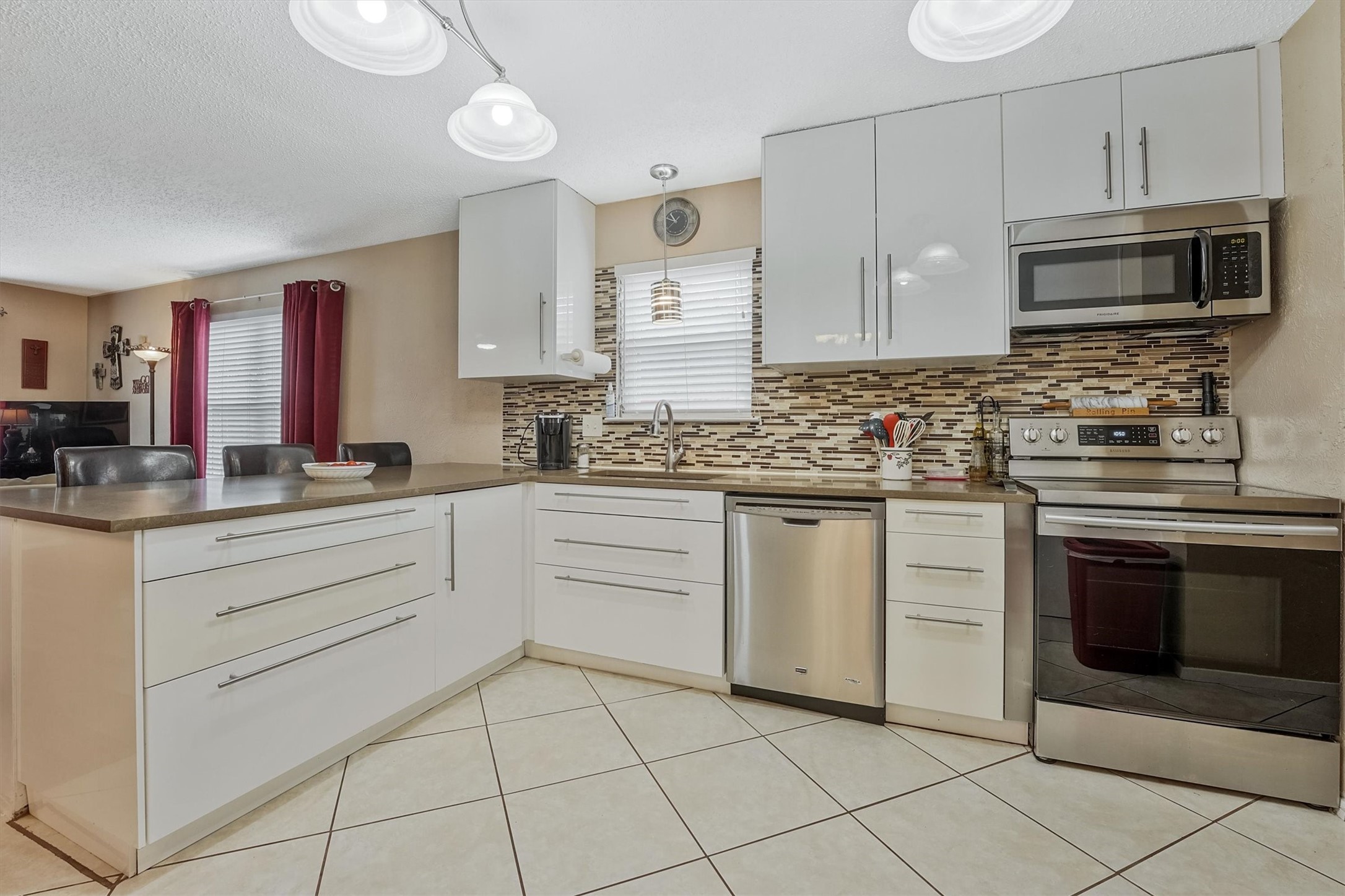 5305 Smoke Tree Drive