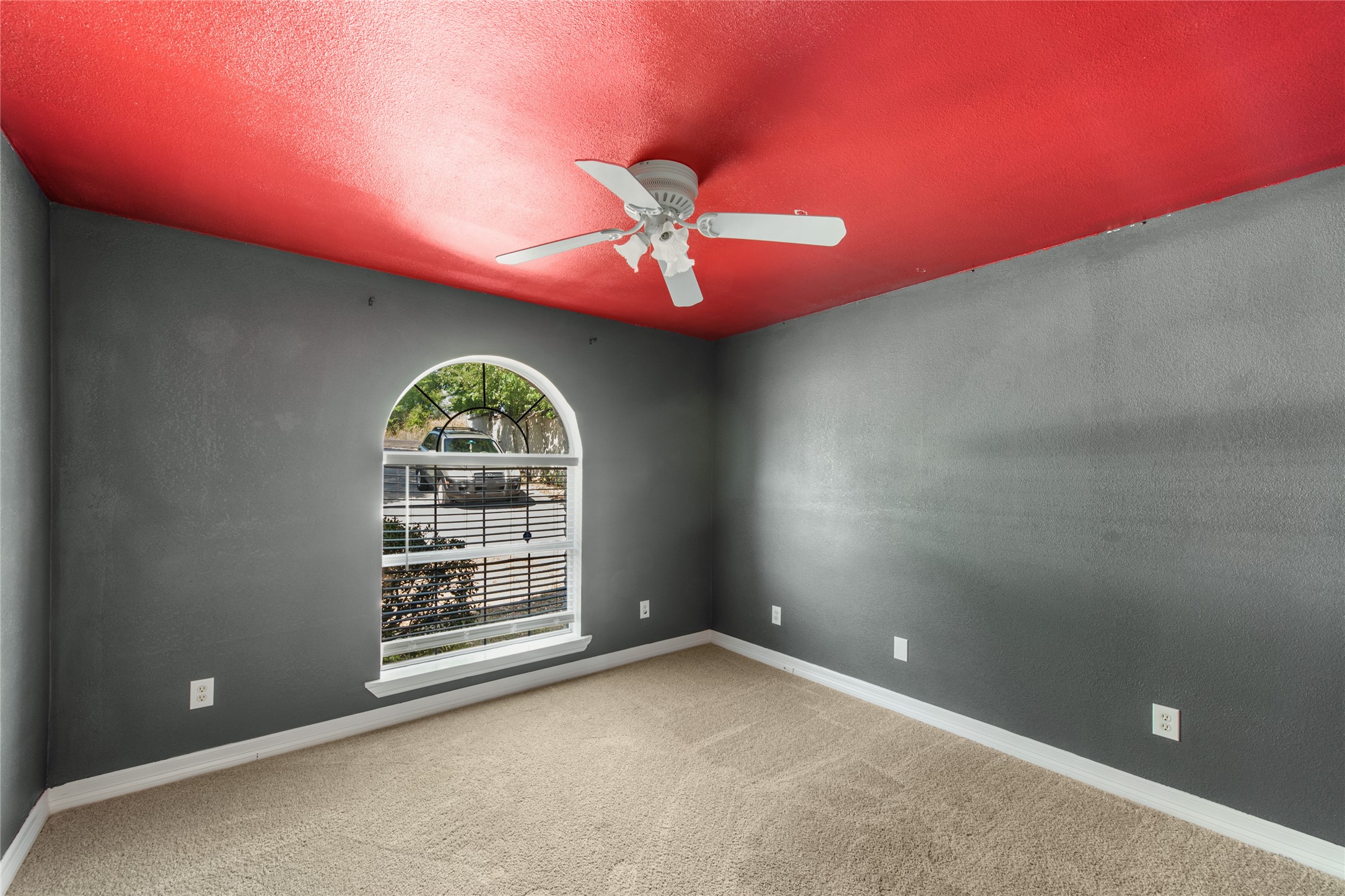 13336 Farm Market 718