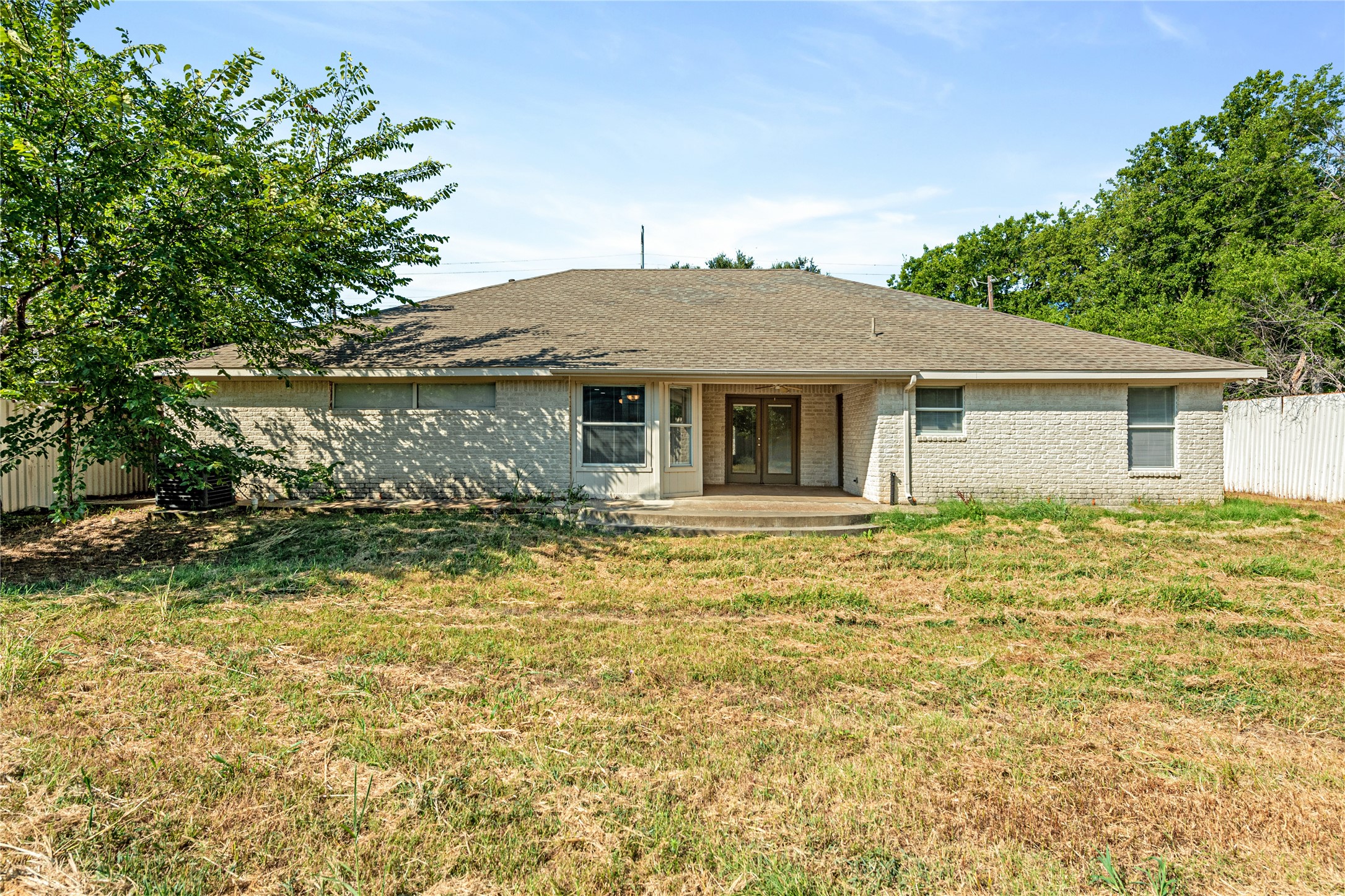 13336 Farm Market 718