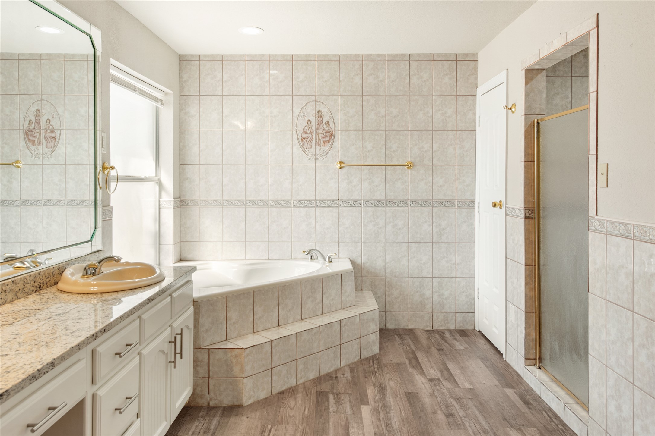 13336 Farm Market 718